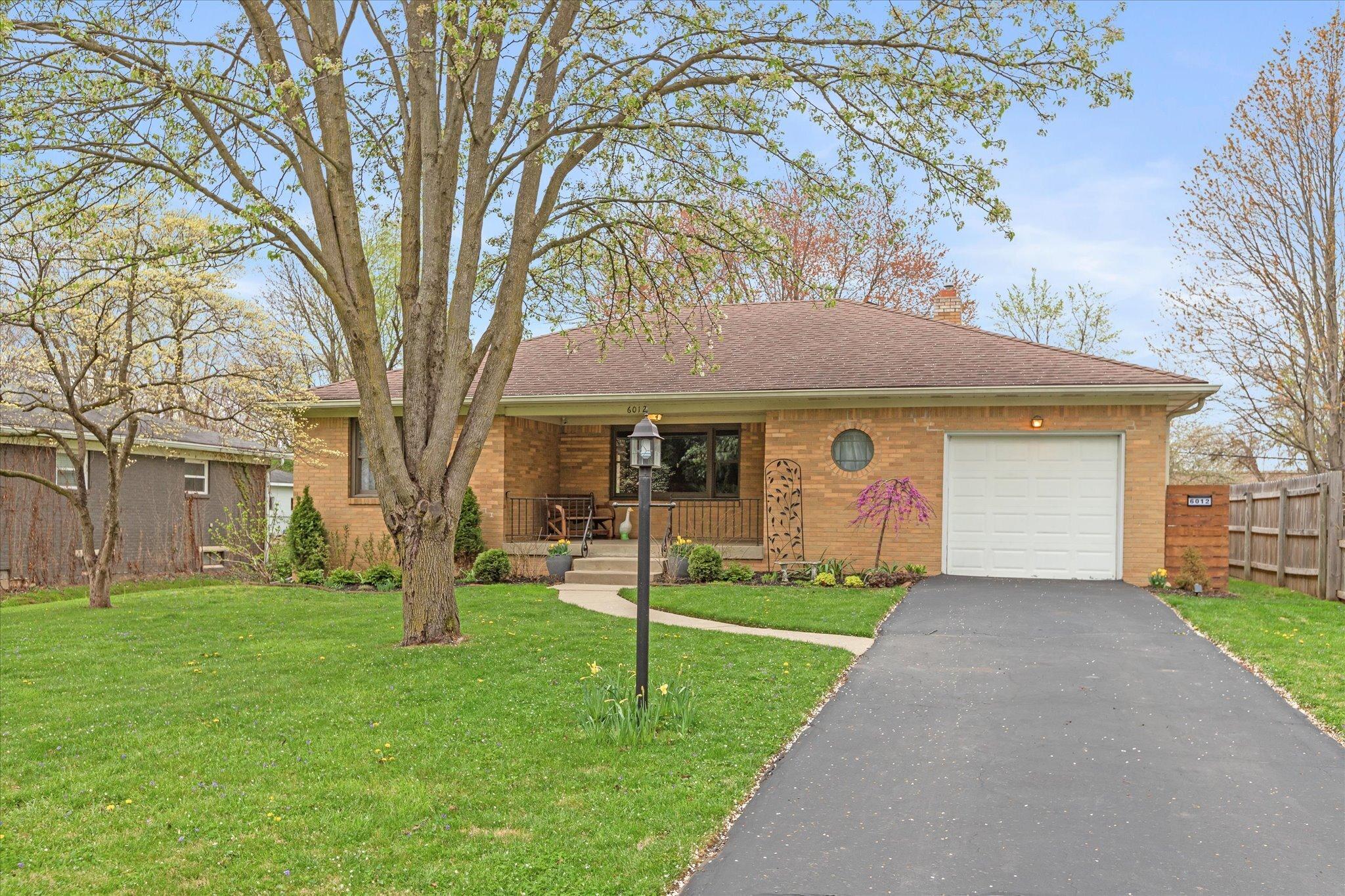 Photo one of 6012 N Oxford St Indianapolis IN 46220 | MLS 21972938