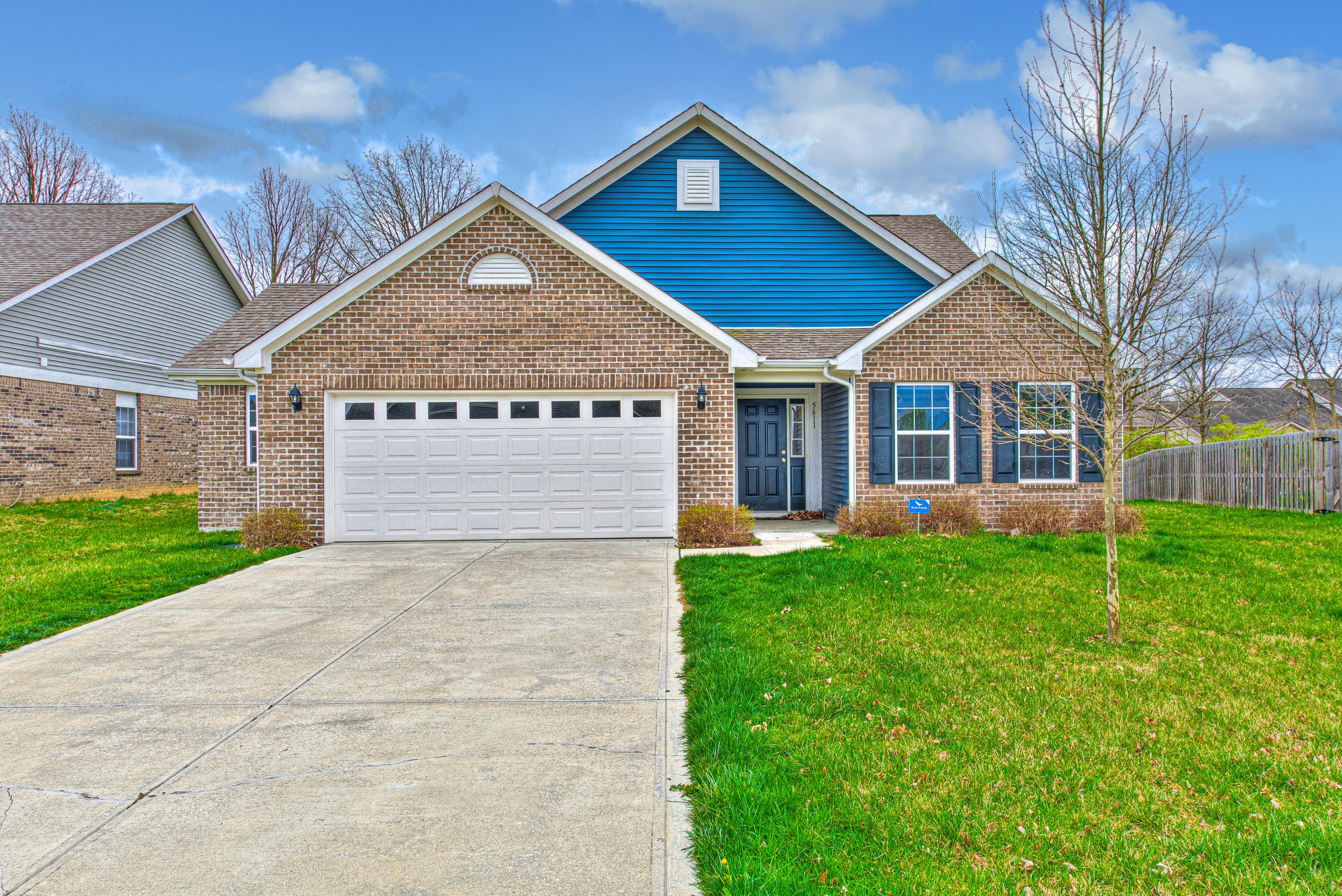 Photo one of 5611 Starla Ln Plainfield IN 46168 | MLS 21972948
