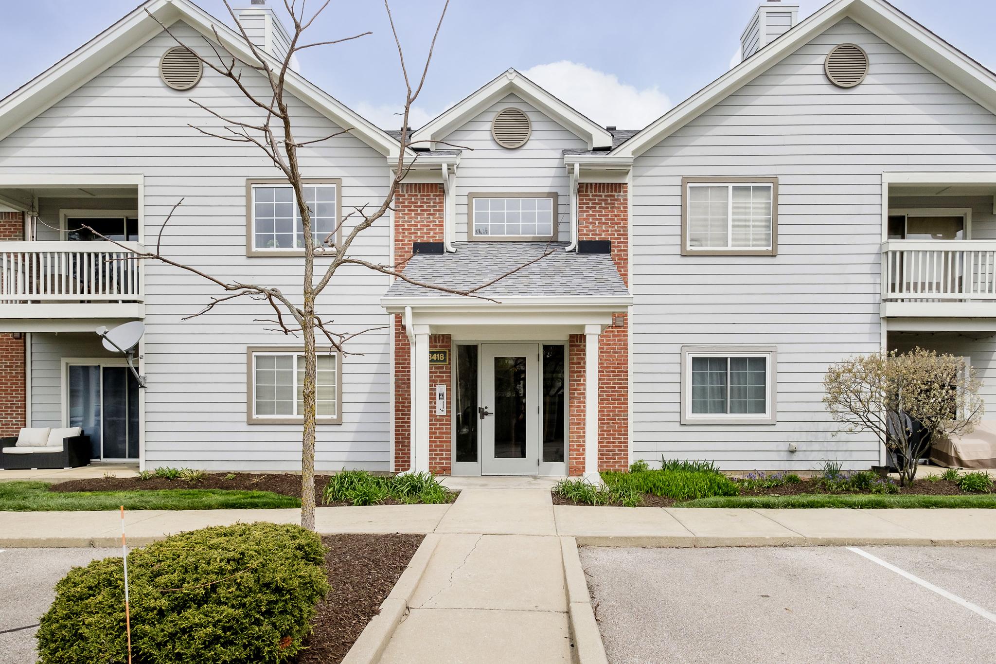 Photo one of 8418 Glenwillow Ln # 104 Indianapolis IN 46278 | MLS 21972987