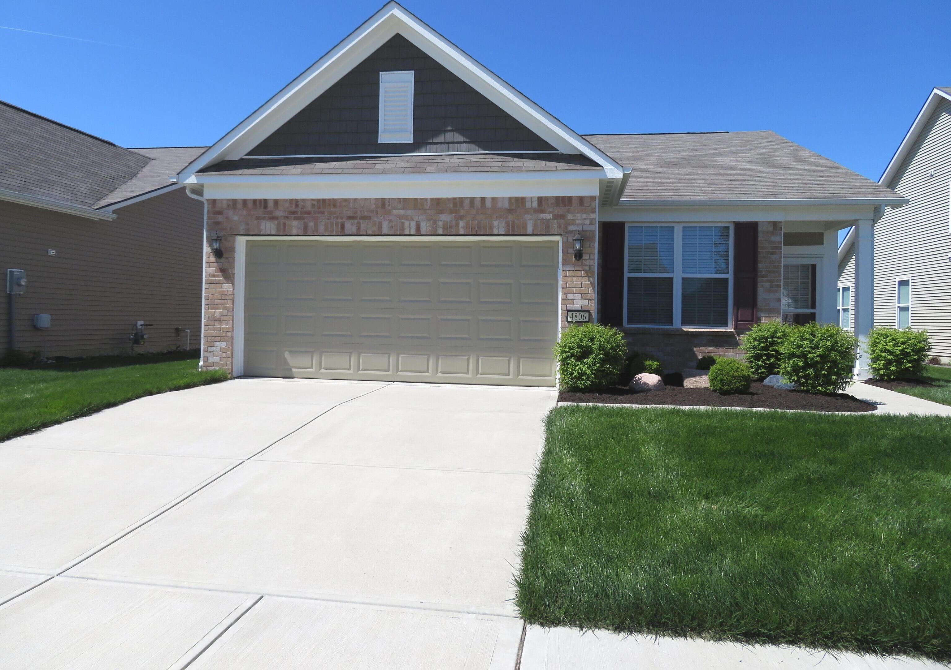 Photo one of 4806 Larkspur Dr Plainfield IN 46168 | MLS 21973786