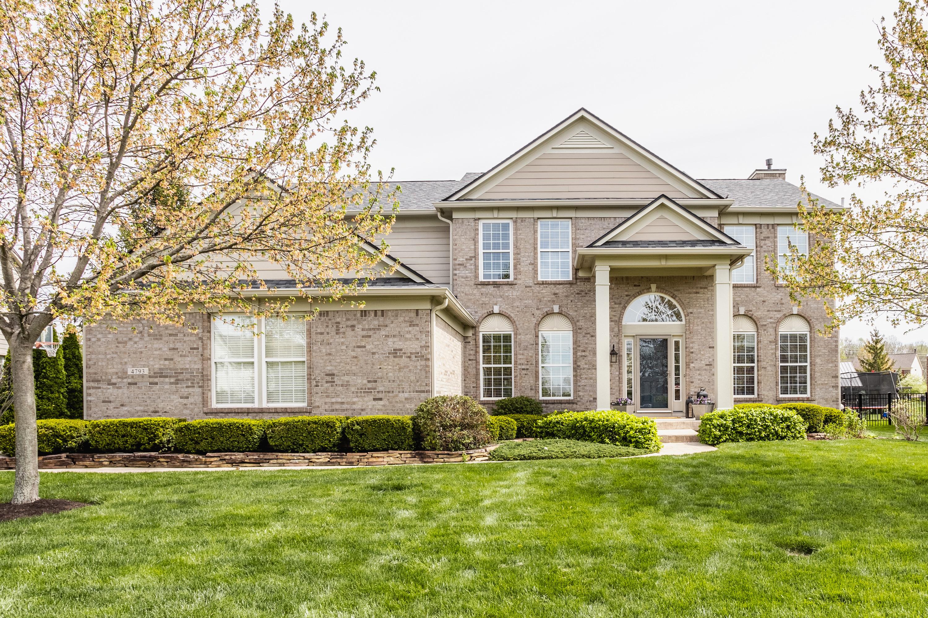 Photo one of 4793 Pebblepointe Pass Zionsville IN 46077 | MLS 21973811