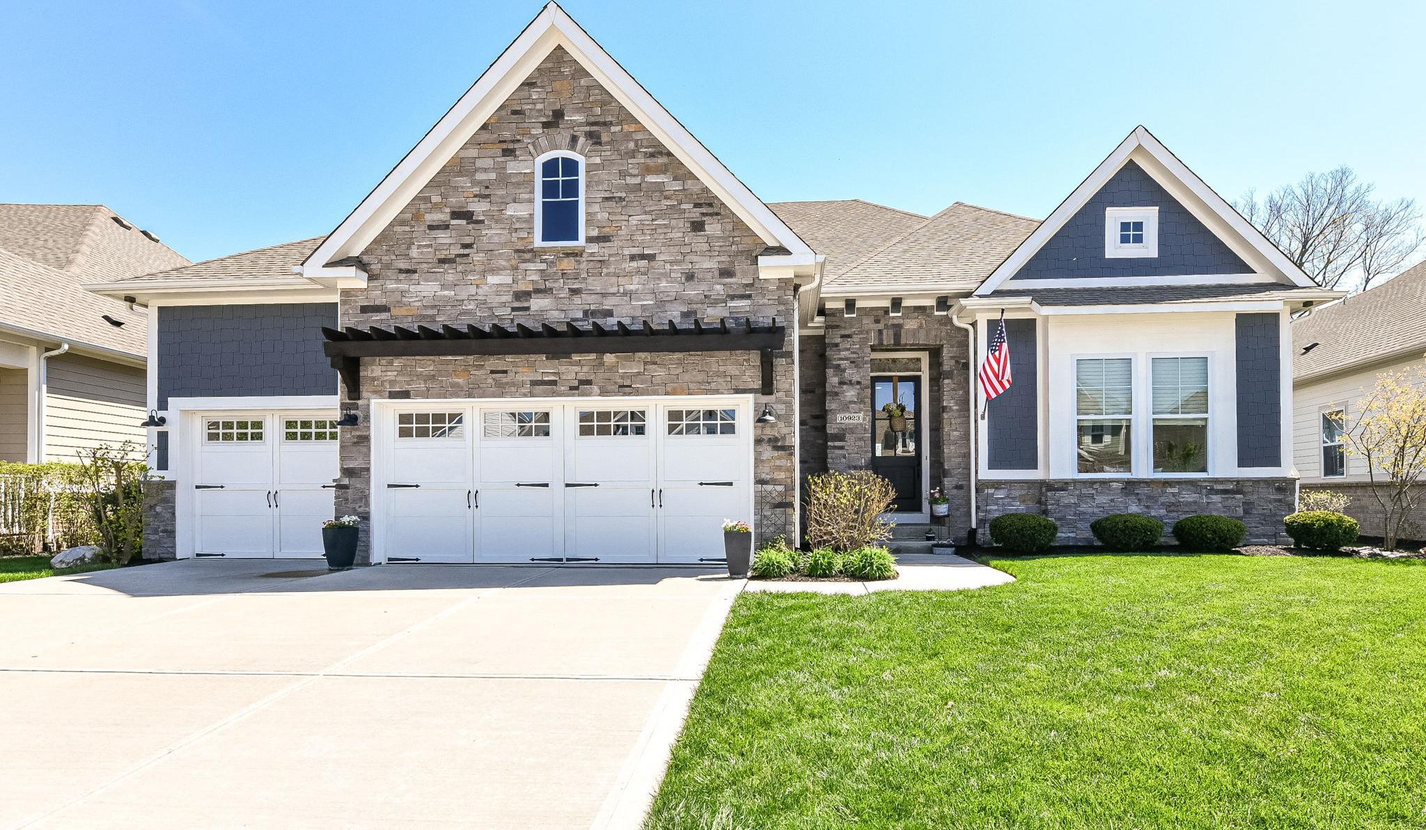Photo one of 10923 Cliffside Dr Fishers IN 46040 | MLS 21973977