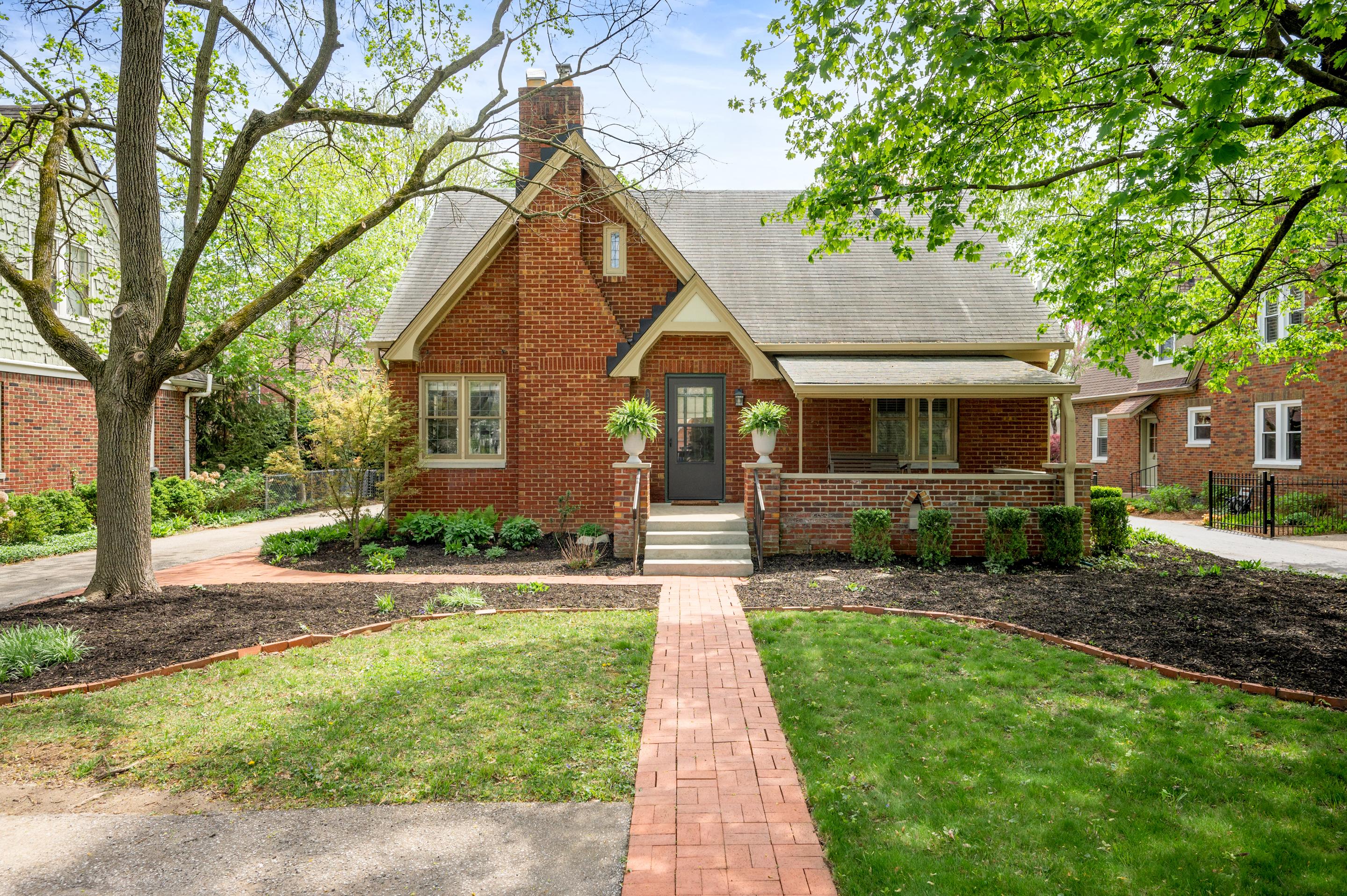 Photo one of 371 E Westfield Blvd Indianapolis IN 46220 | MLS 21974140