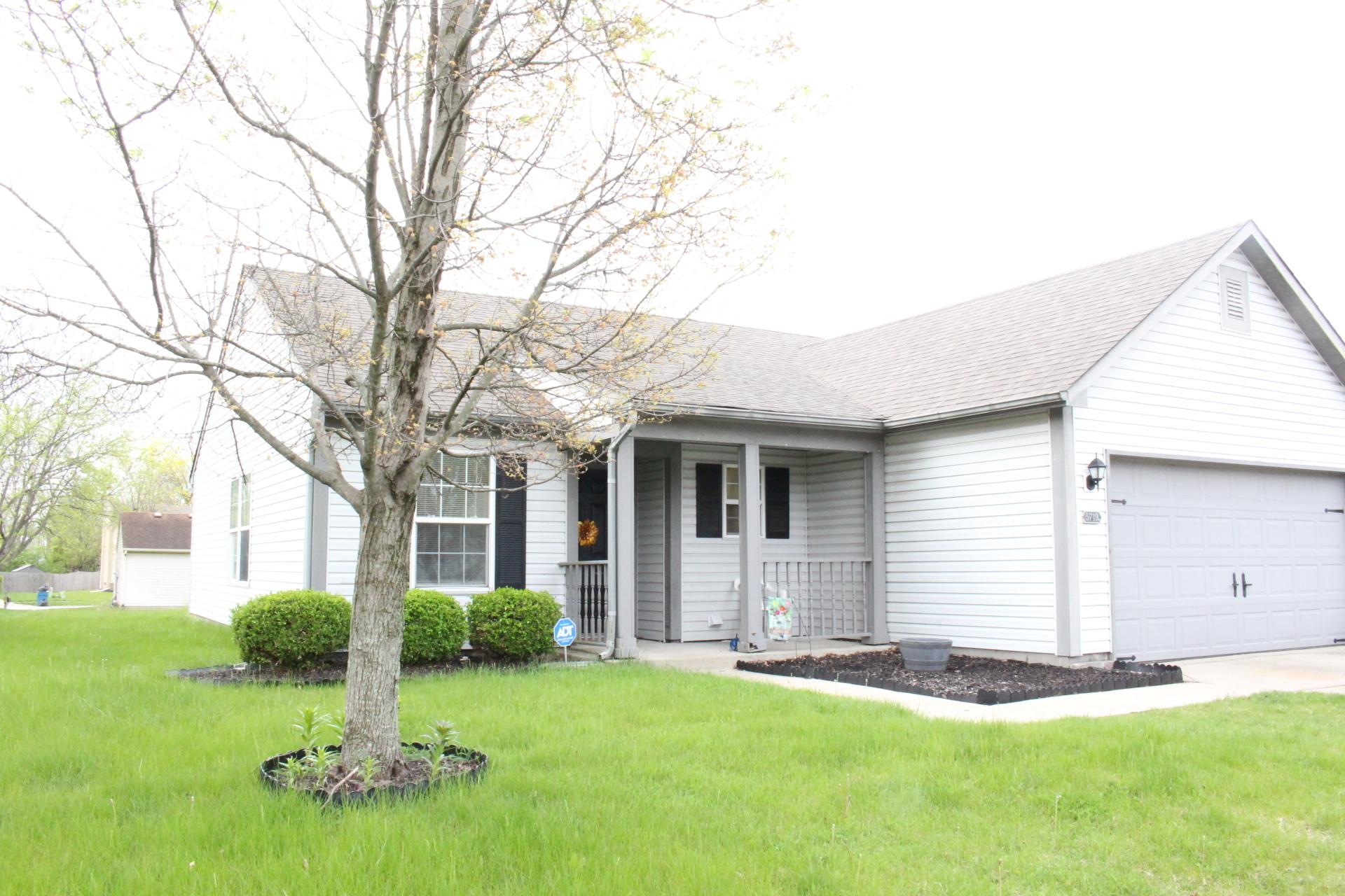 Photo one of 5719 Blackley Ln Indianapolis IN 46254 | MLS 21974179