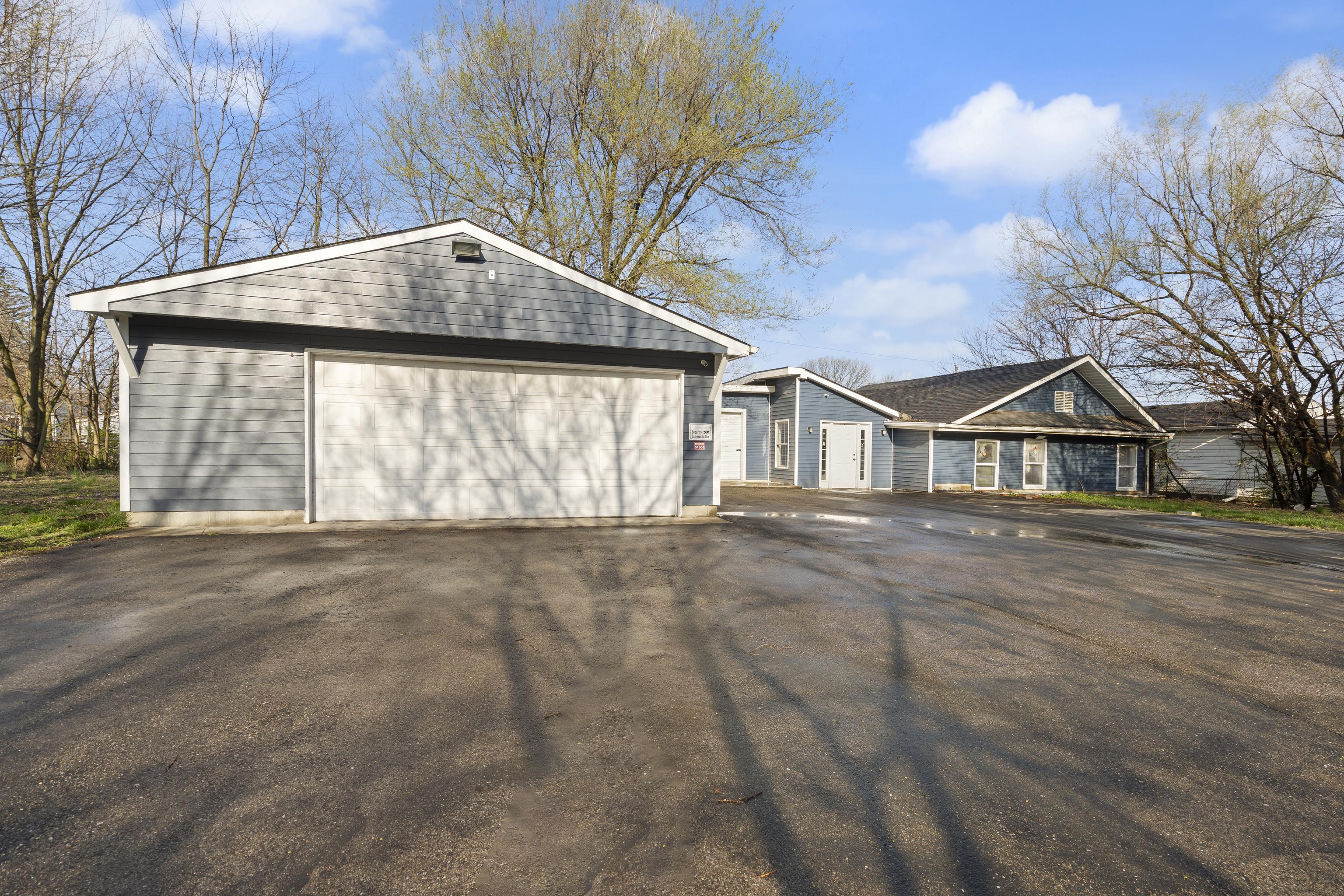 Photo one of 2818 S Lyons Ave Indianapolis IN 46241 | MLS 21974387