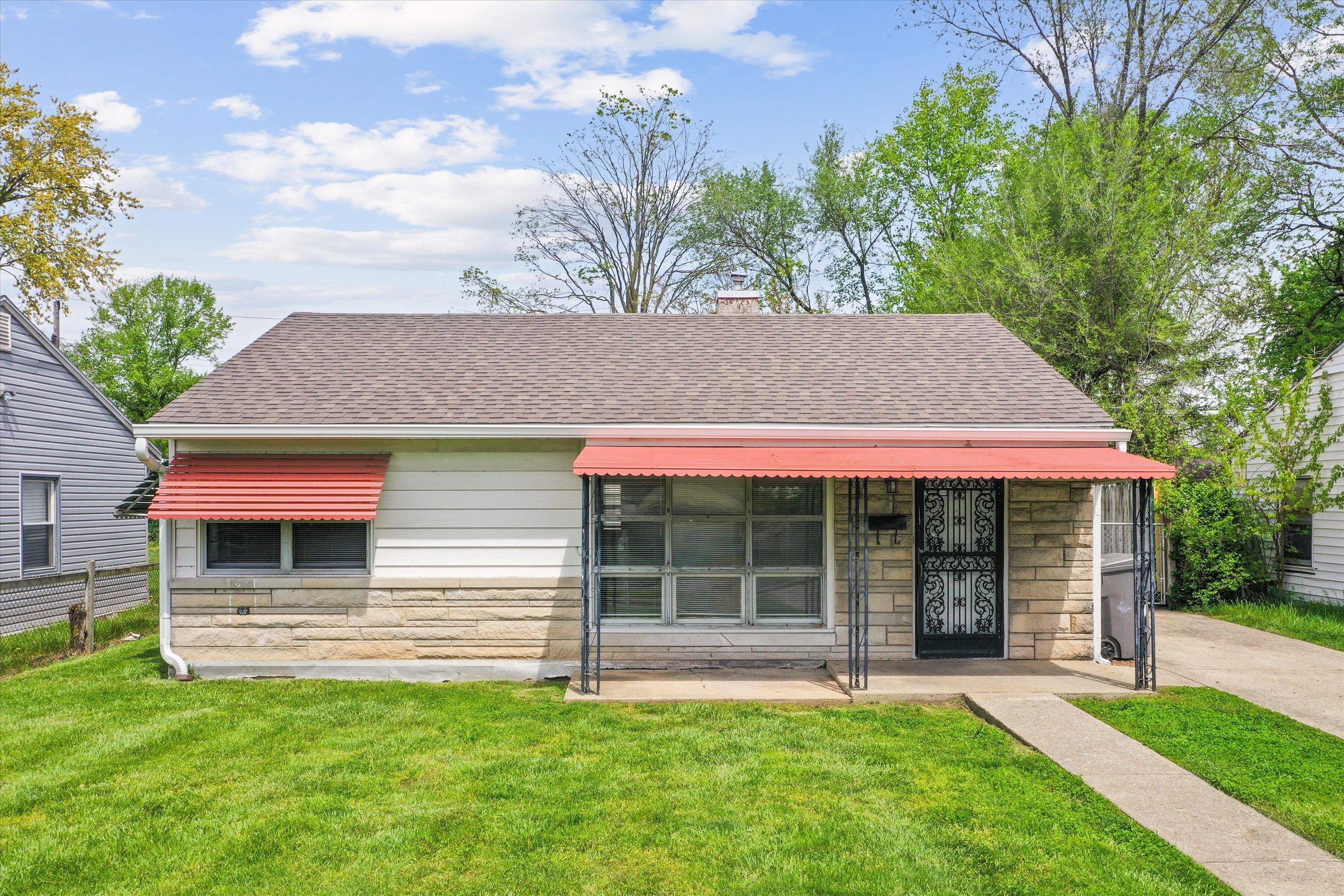 Photo one of 722 Drake St Indianapolis IN 46202 | MLS 21974714