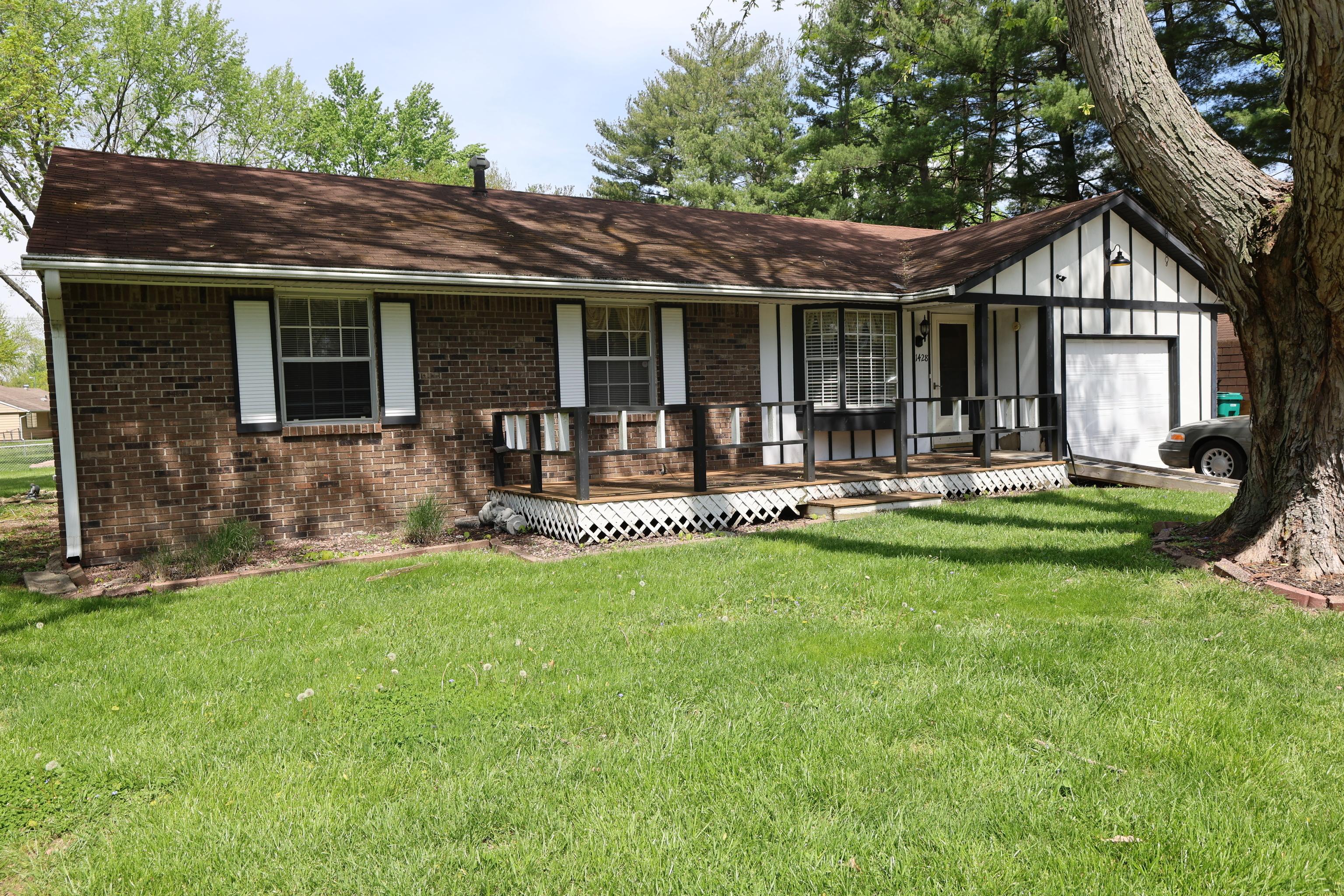 Photo one of 1428 Stanley Rd Plainfield IN 46168 | MLS 21974754