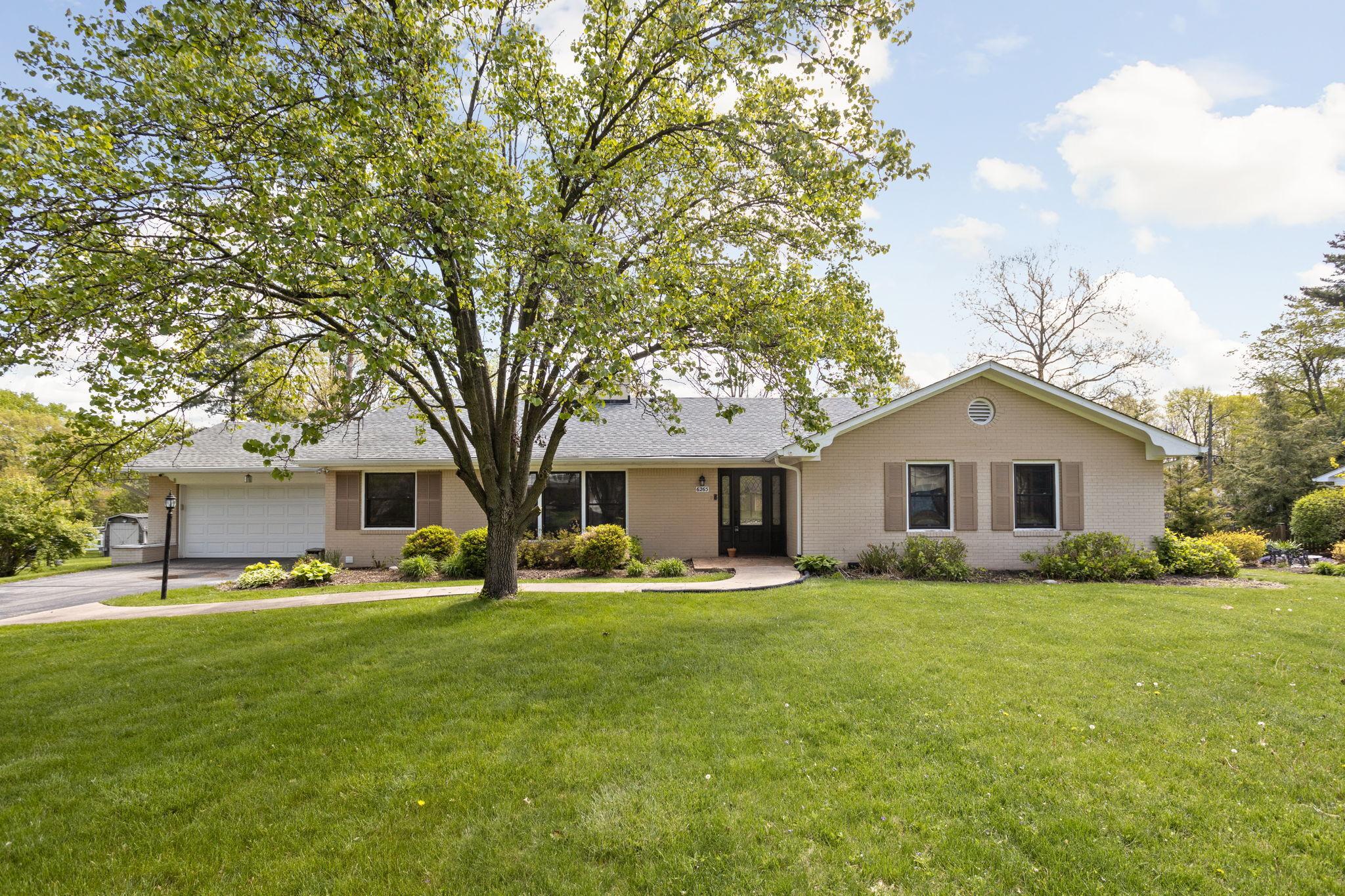 Photo one of 6265 Breamore Rd Indianapolis IN 46220 | MLS 21975191