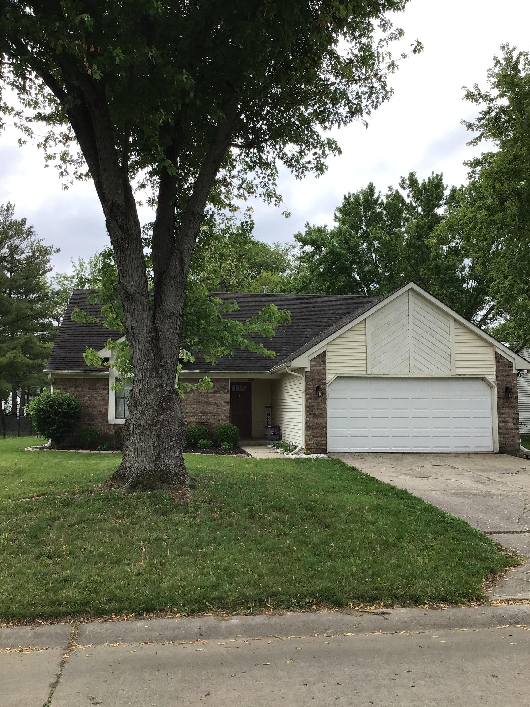 Photo one of 12149 Rossi Dr Indianapolis IN 46236 | MLS 21975224