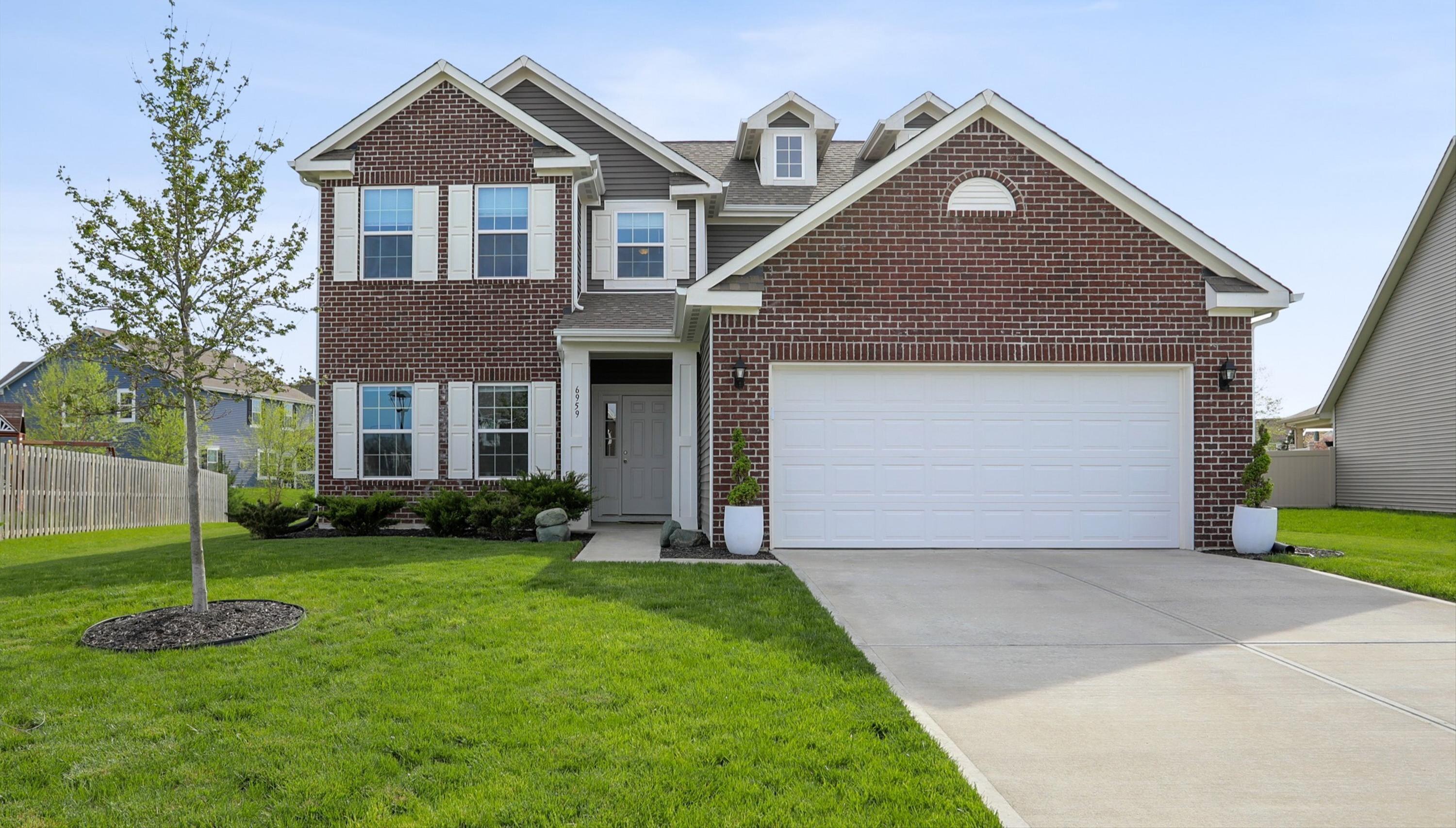 Photo one of 6959 W Caraway Dr McCordsville IN 46055 | MLS 21975232