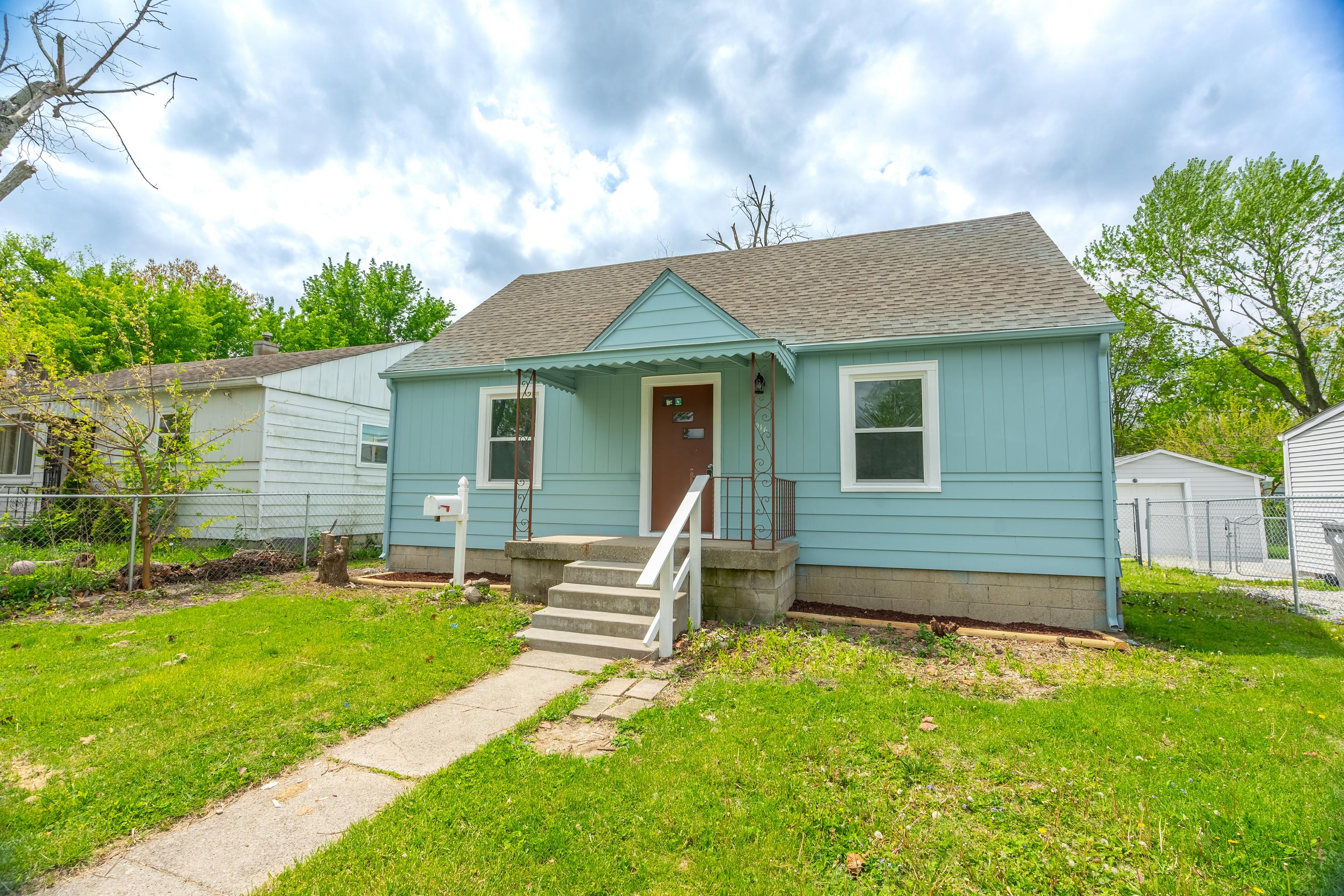 Photo one of 1916 N Riley Ave Indianapolis IN 46218 | MLS 21975606