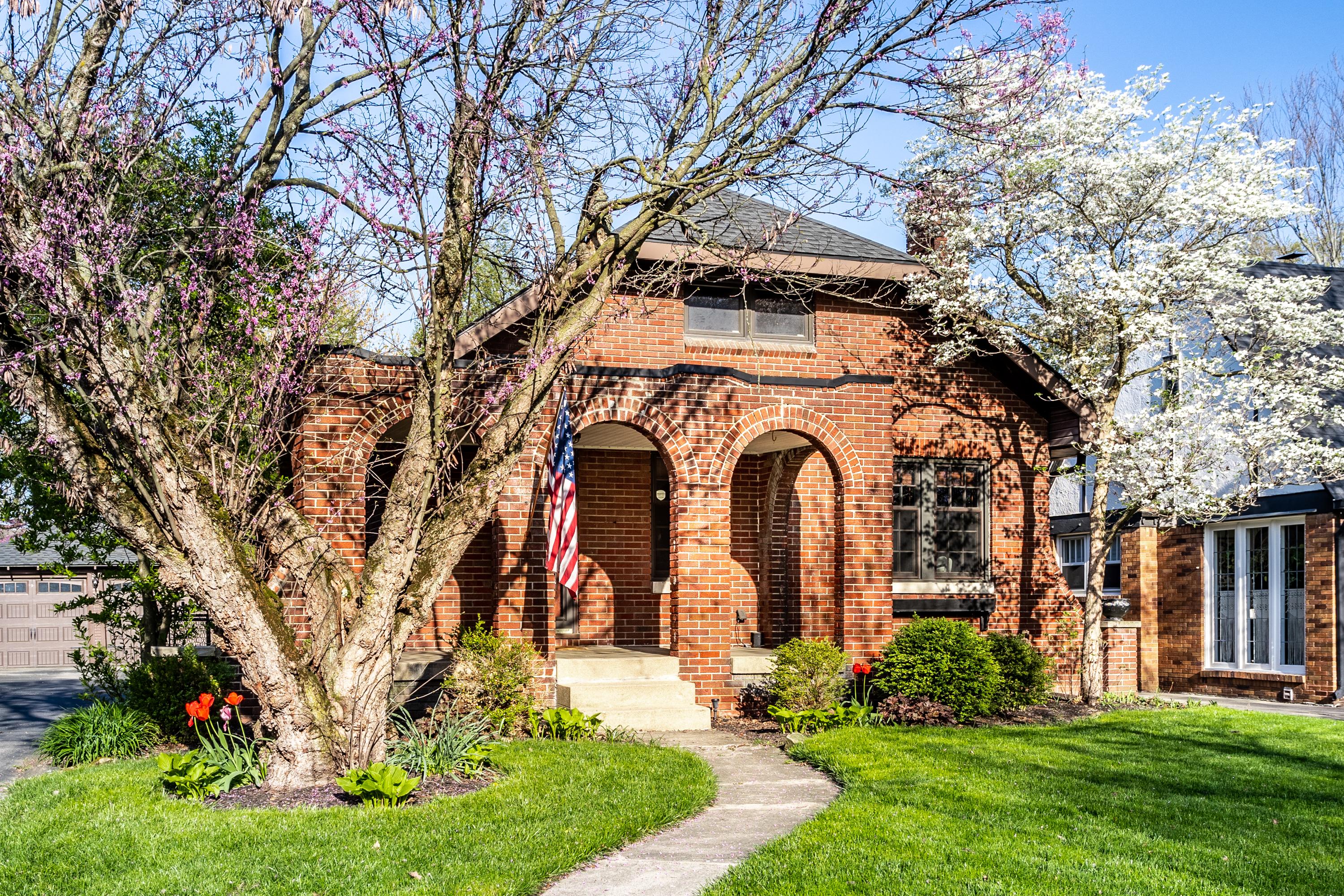 Photo one of 5808 Central Ave Indianapolis IN 46220 | MLS 21975631