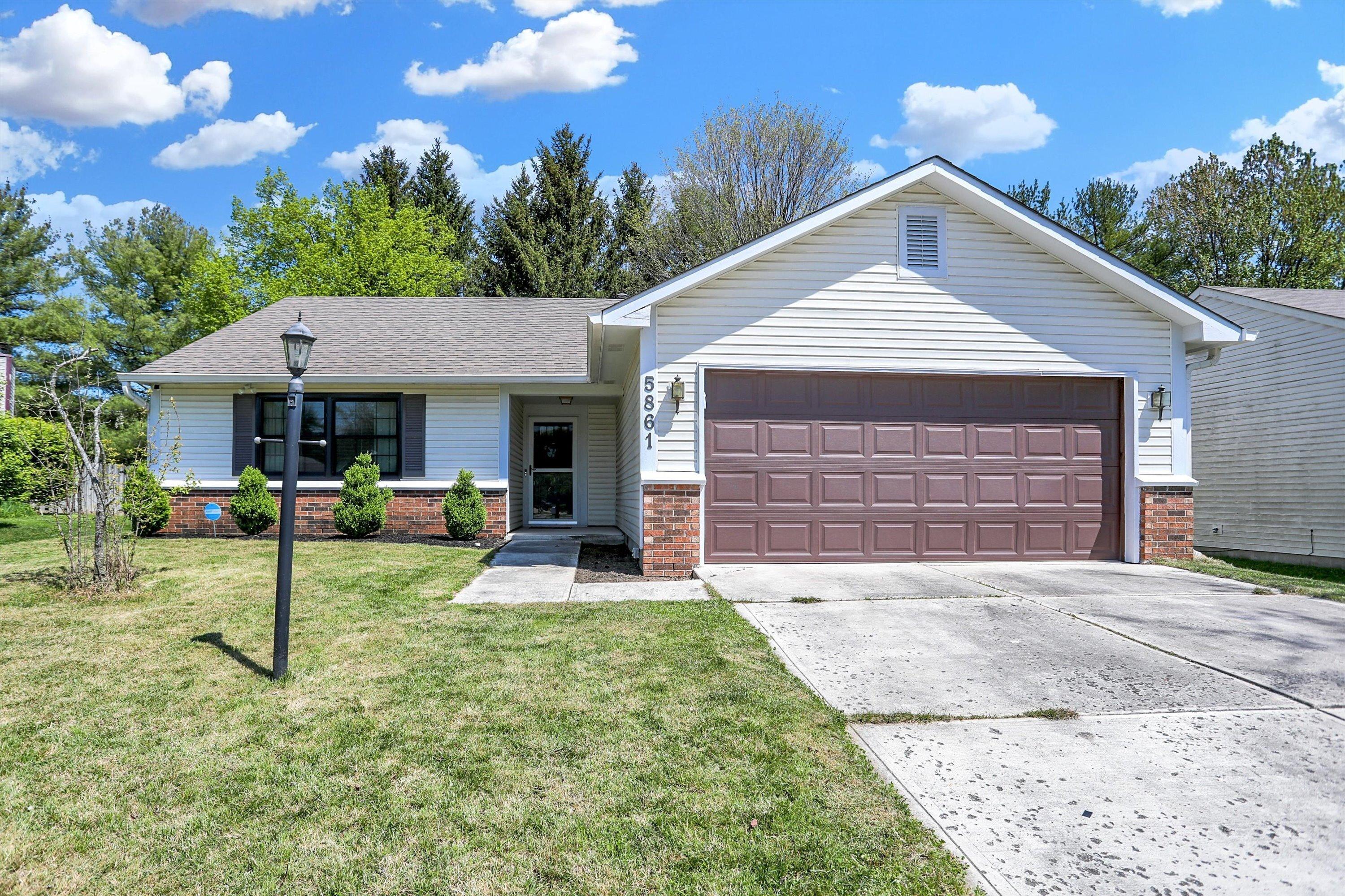 Photo one of 5861 Guion Lakes Ct Indianapolis IN 46254 | MLS 21976188