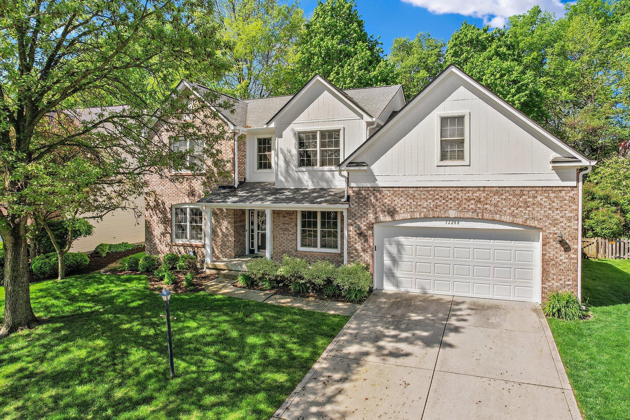 Photo one of 12268 Cobblestone Dr Fishers IN 46037 | MLS 21976418