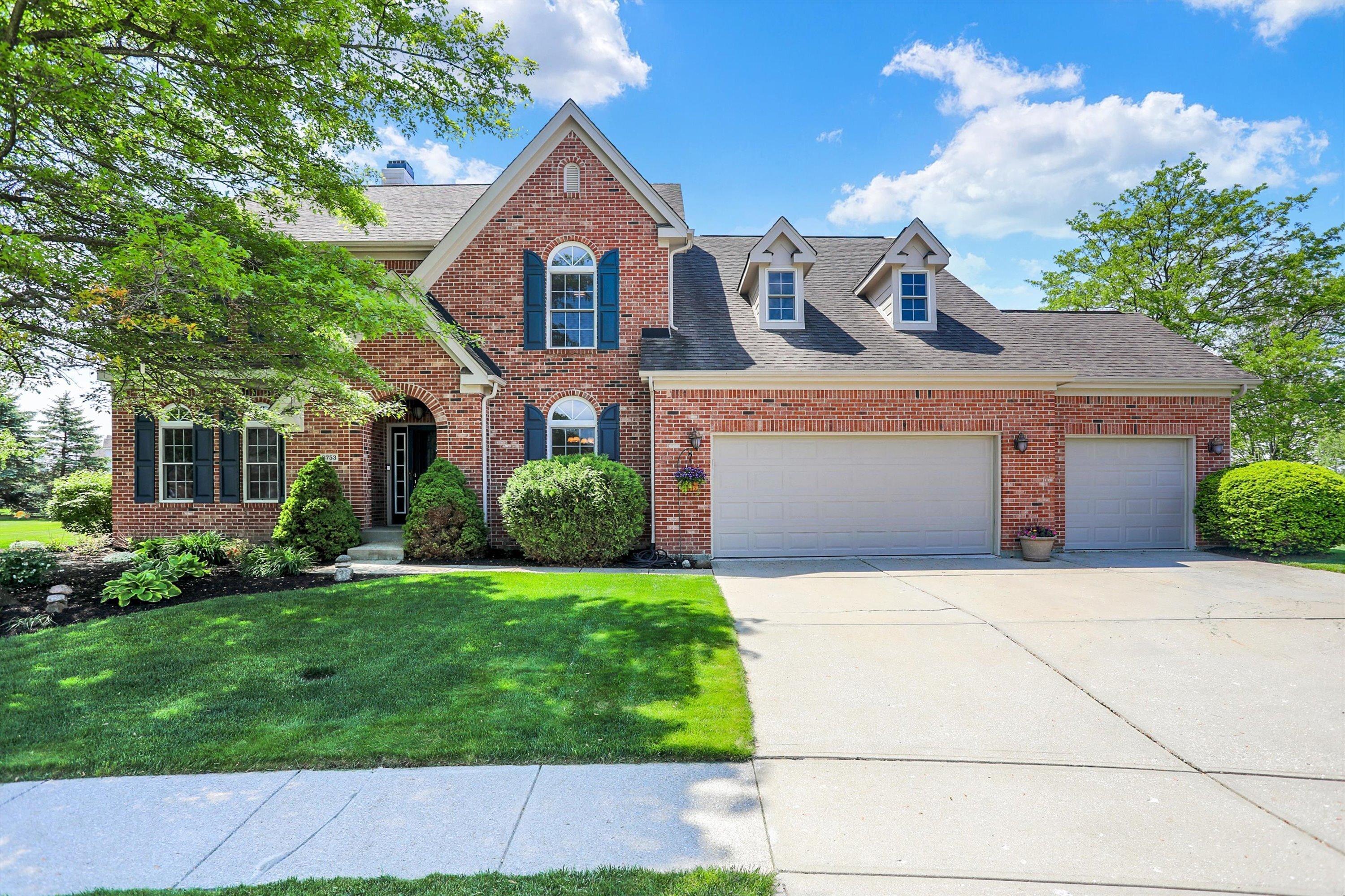Photo one of 8753 Lily Ct Zionsville IN 46077 | MLS 21977279