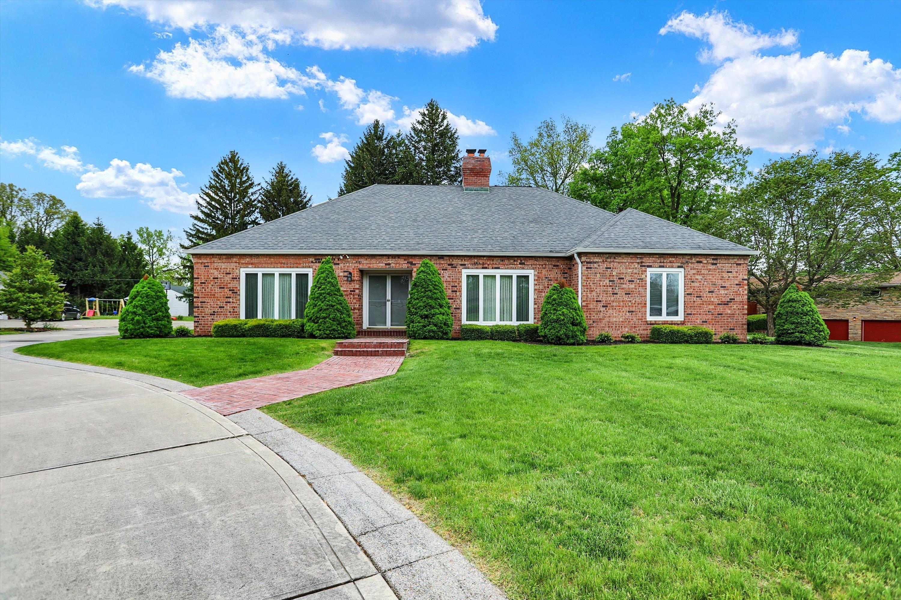 Photo one of 3525 Payne Dr Indianapolis IN 46227 | MLS 21978557