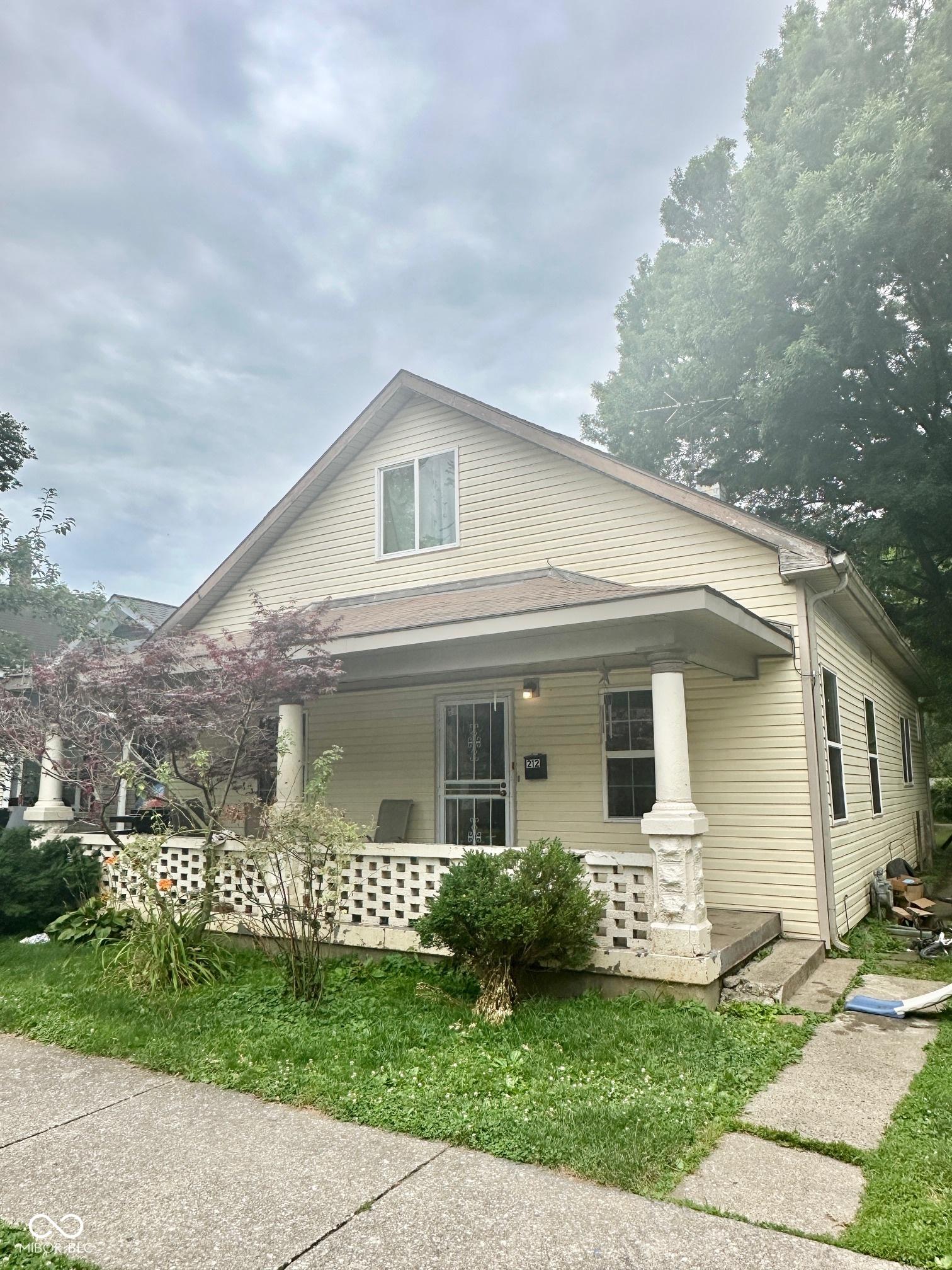 Photo one of 212 Hancock Ave Indianapolis IN 46222 | MLS 21981809