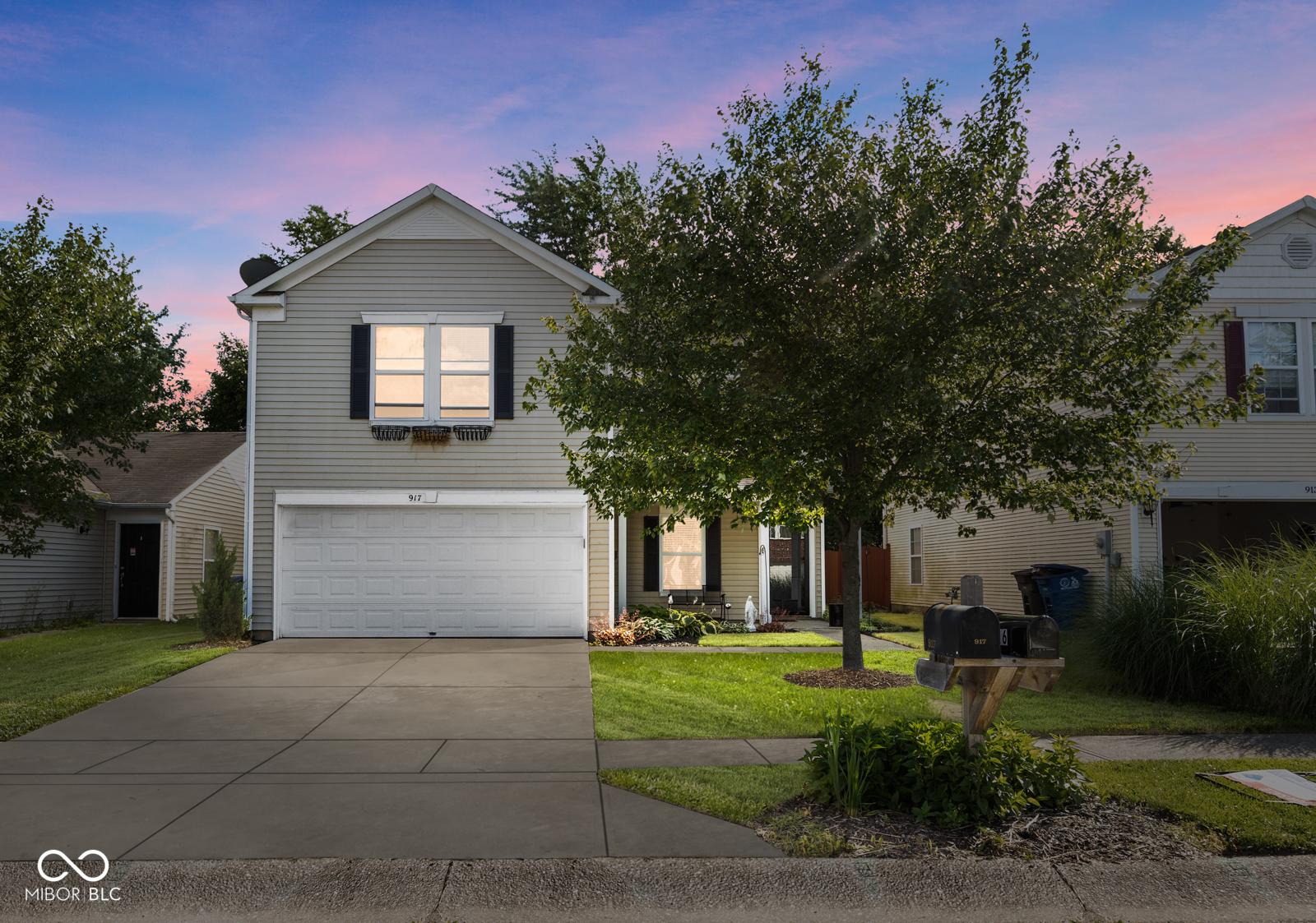 Photo one of 917 Balto Dr Shelbyville IN 46176 | MLS 21982161