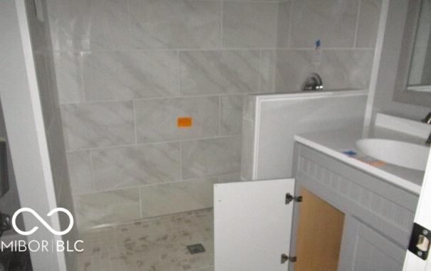 Photo #9