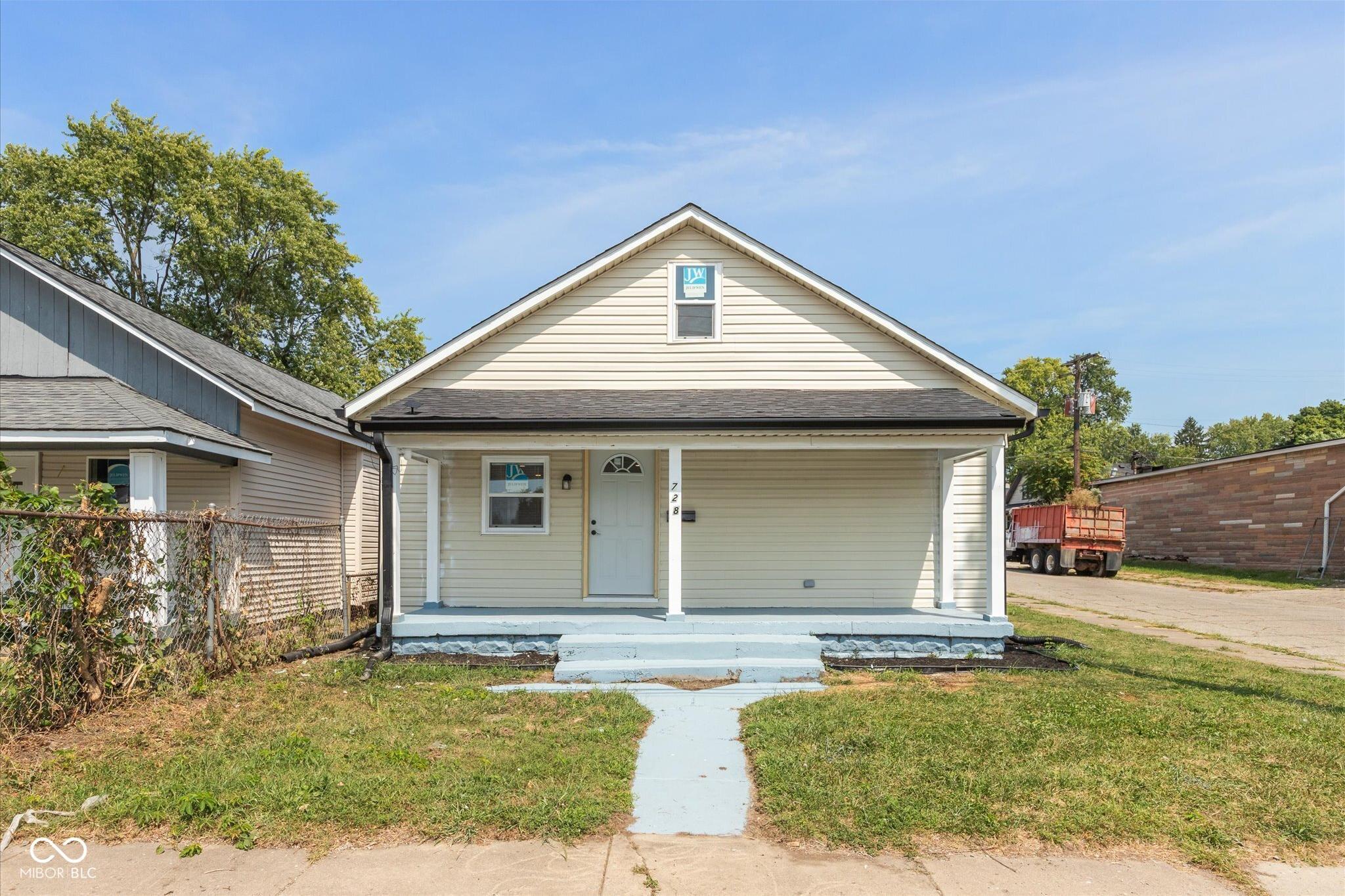 Photo one of 728 E Beecher St Indianapolis IN 46203 | MLS 21998849