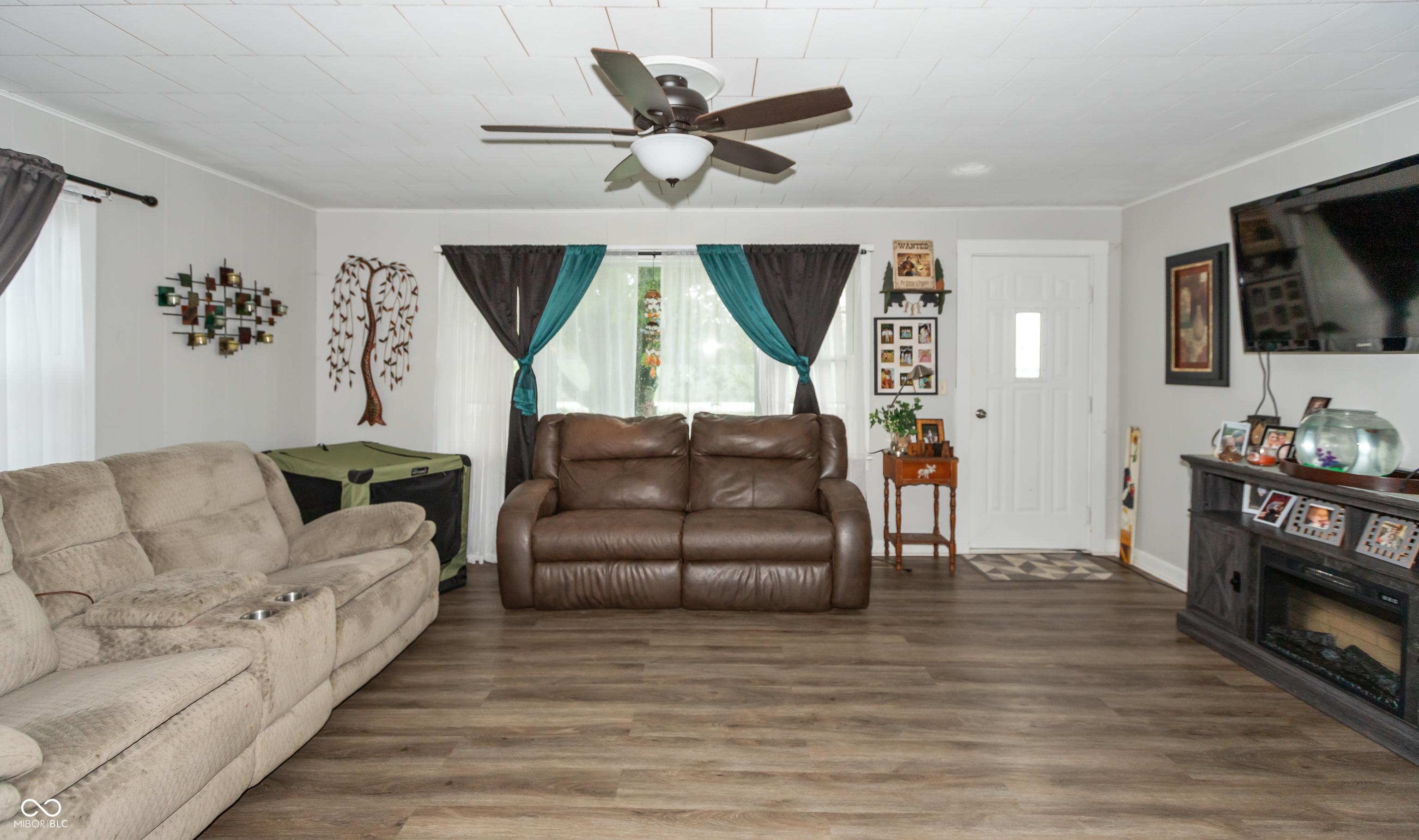 Photo #3