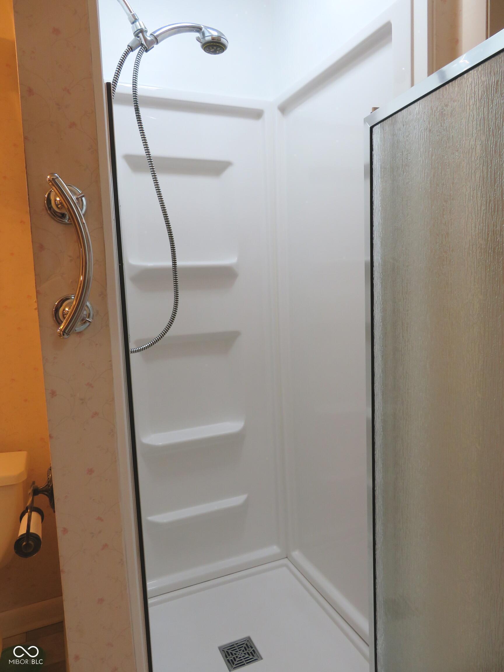 Photo #33