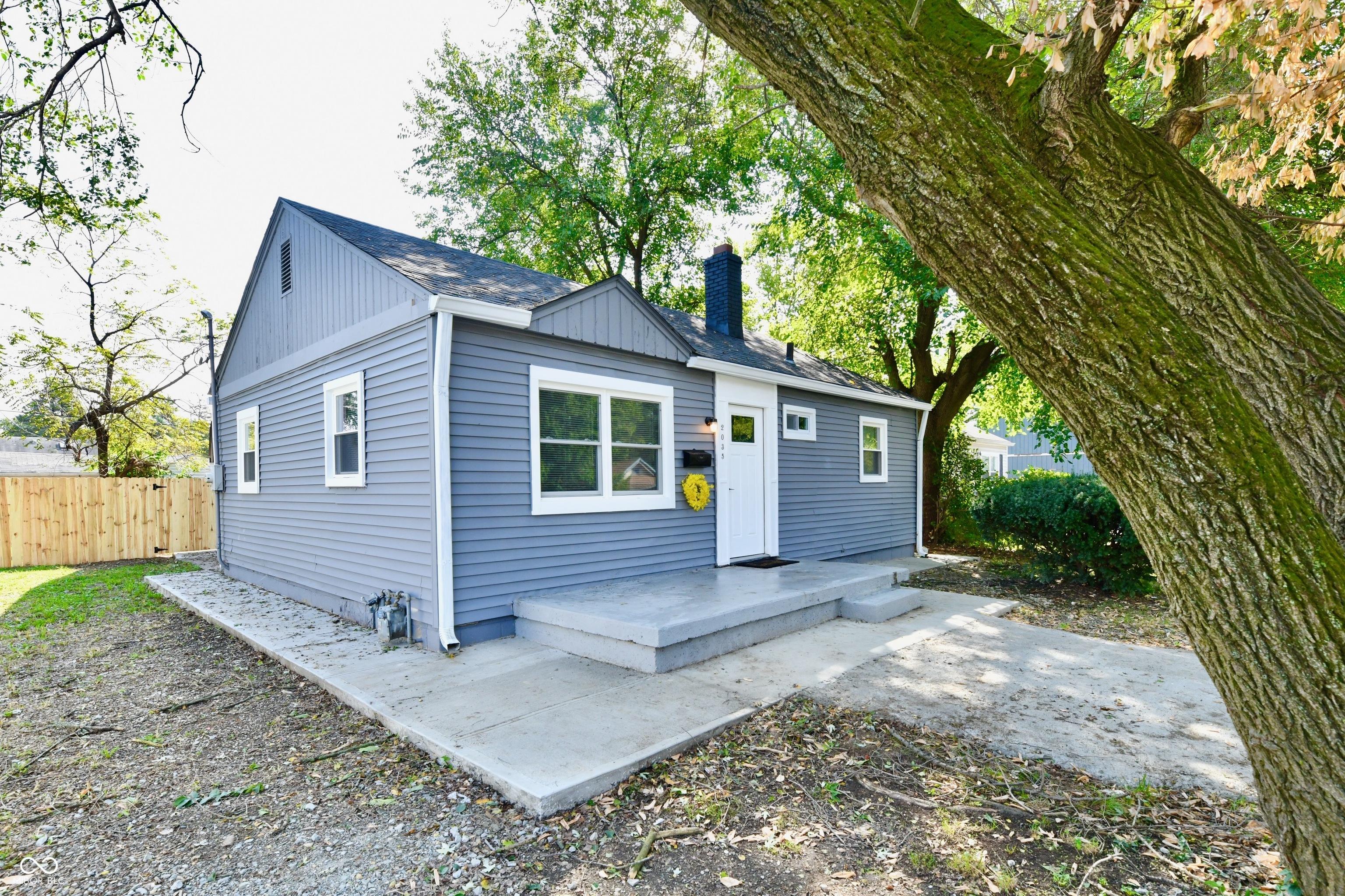 Photo one of 2035 N Tibbs Ave Indianapolis IN 46222 | MLS 22004789