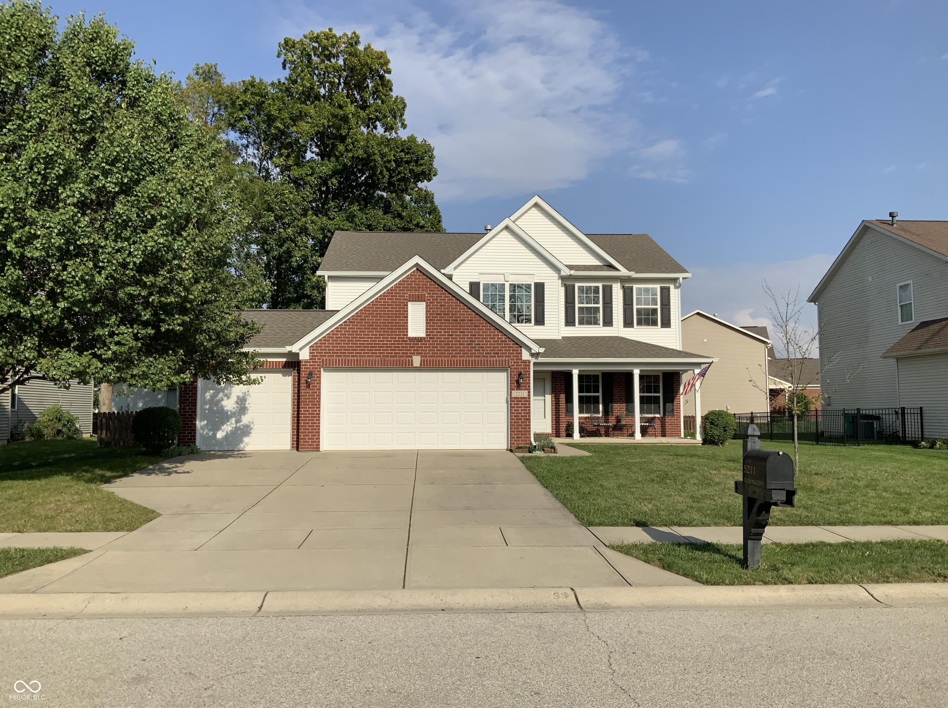 Photo one of 5211 Nicodemus Dr Plainfield IN 46168 | MLS 22005474