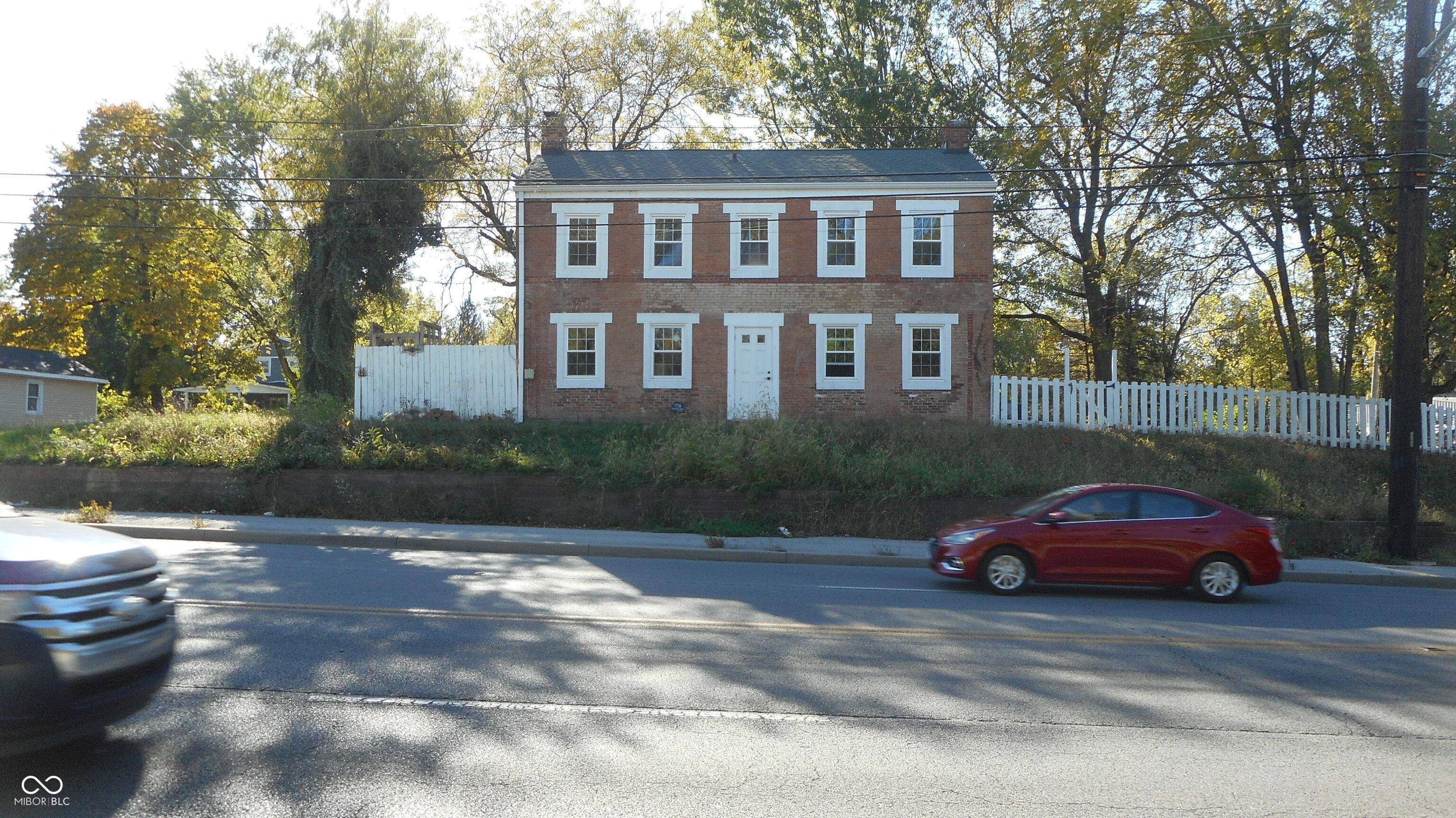 Photo one of 7716-7718 Michigan Rd Indianapolis IN 46268 | MLS 22006952