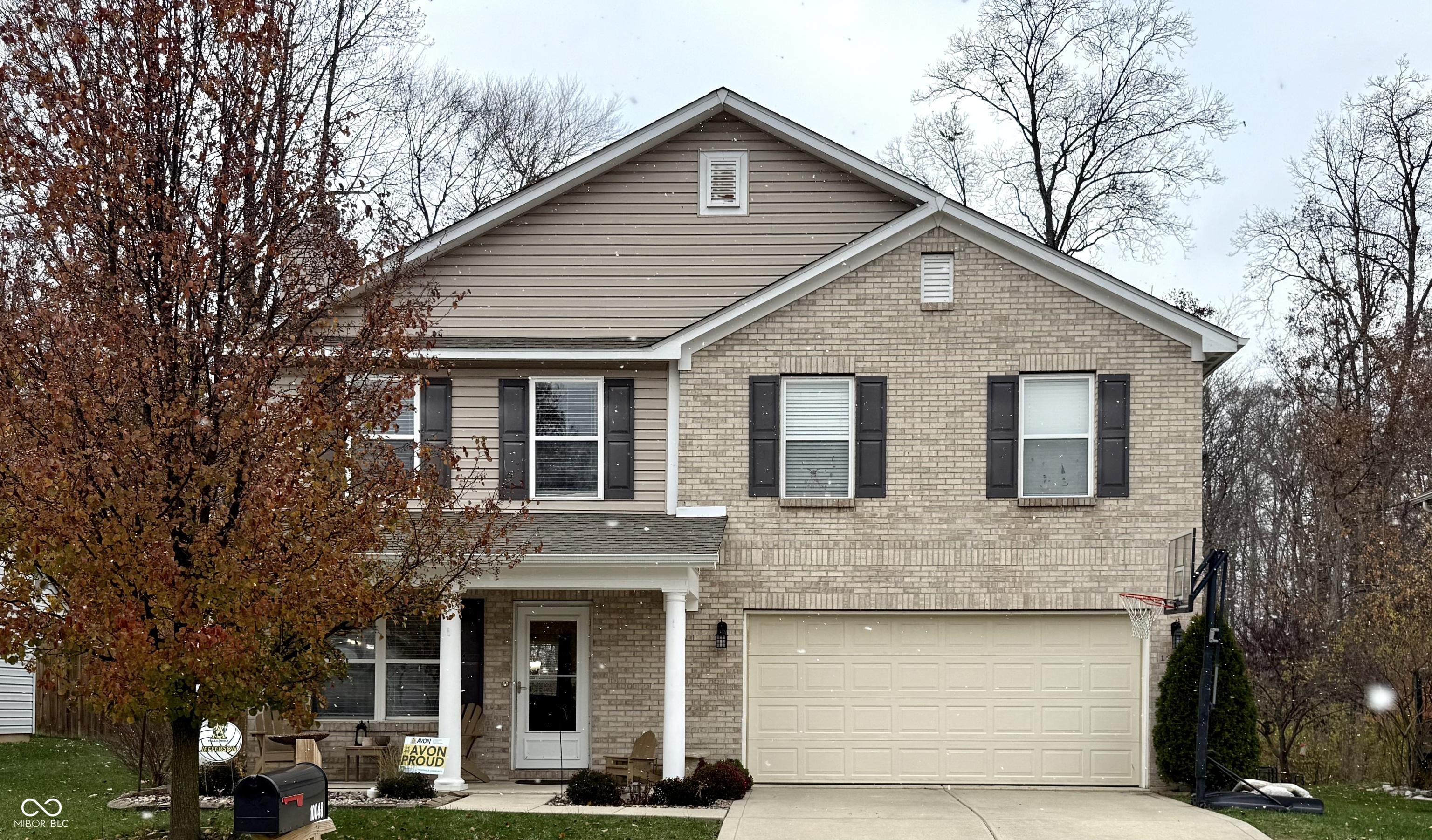 Photo one of 10048 New Dawn Pl Avon IN 46123 | MLS 22013328