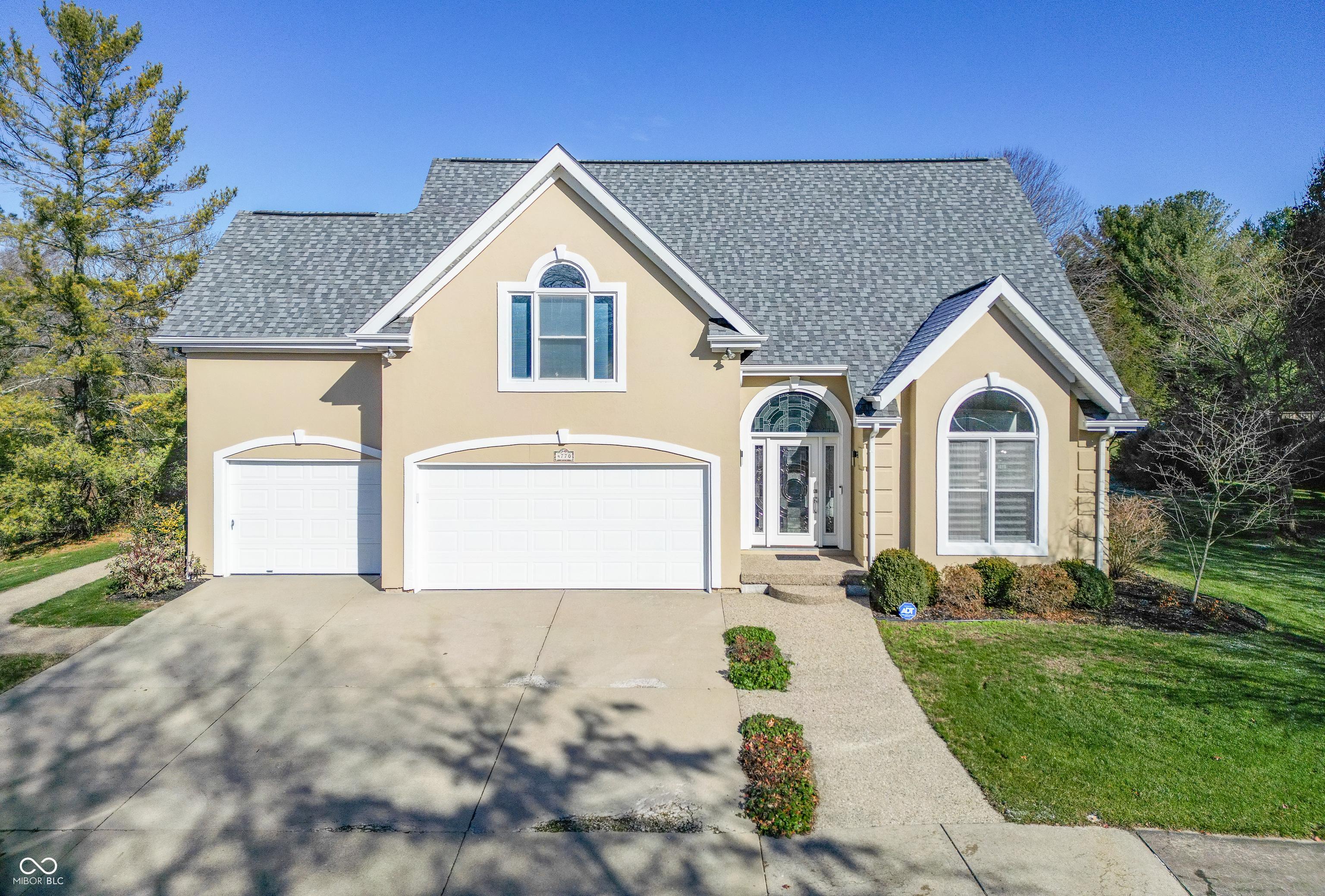 Photo one of 4770 Winterberry Pl Columbus IN 47201 | MLS 22013434