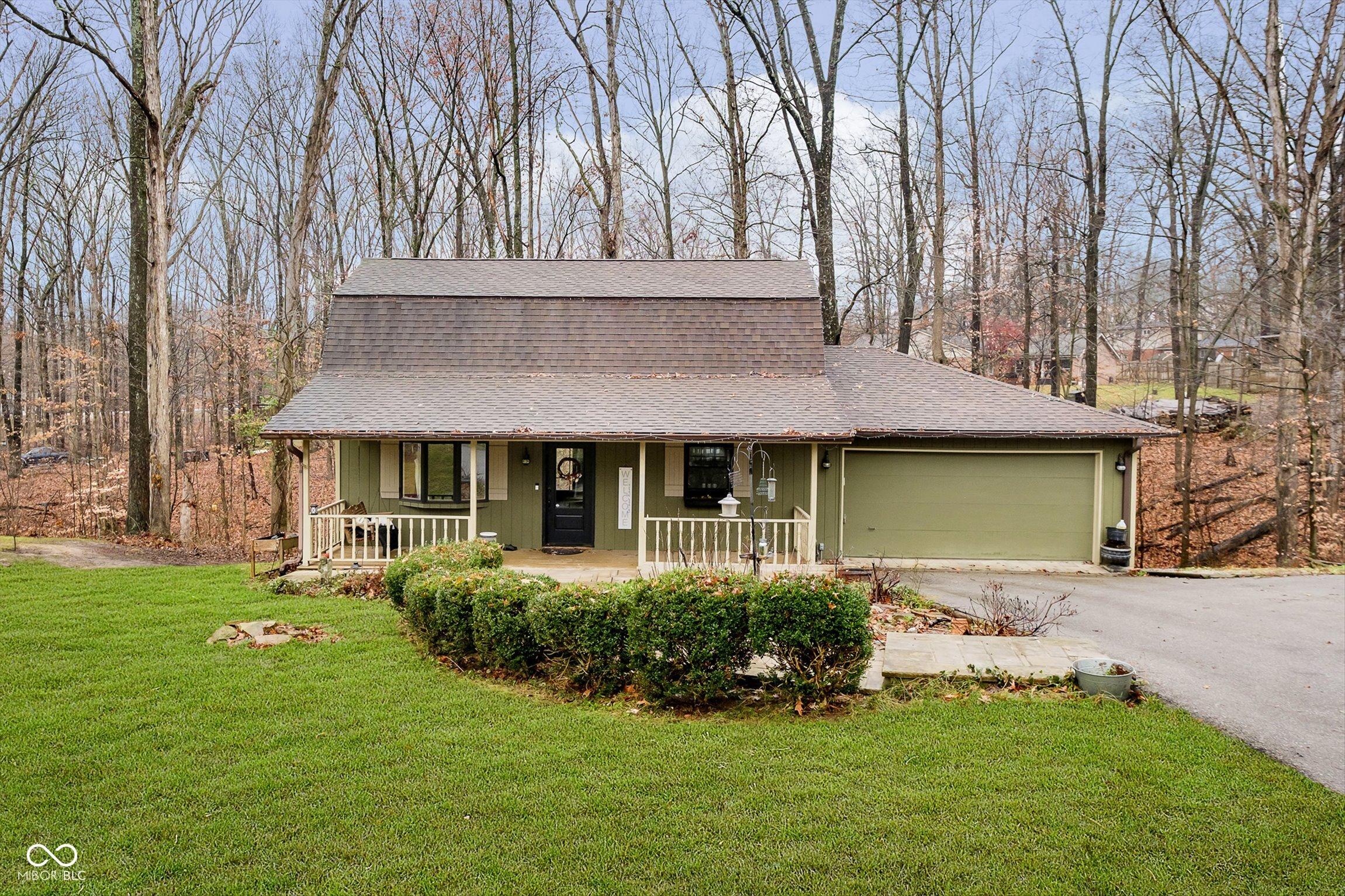 Photo one of 1850 White Oak W Ln Martinsville IN 46151 | MLS 22014509