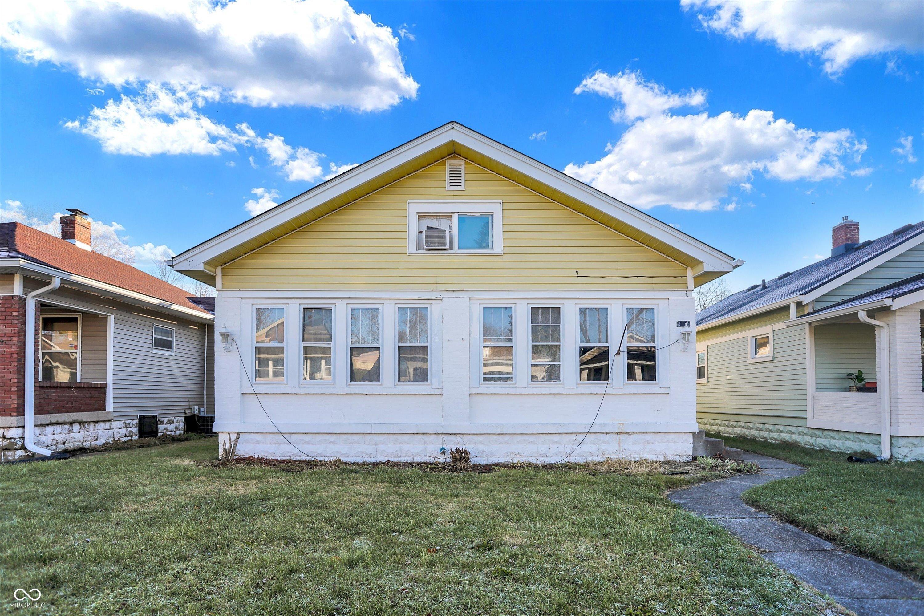 Photo one of 2335 Union St Indianapolis IN 46225 | MLS 22015220