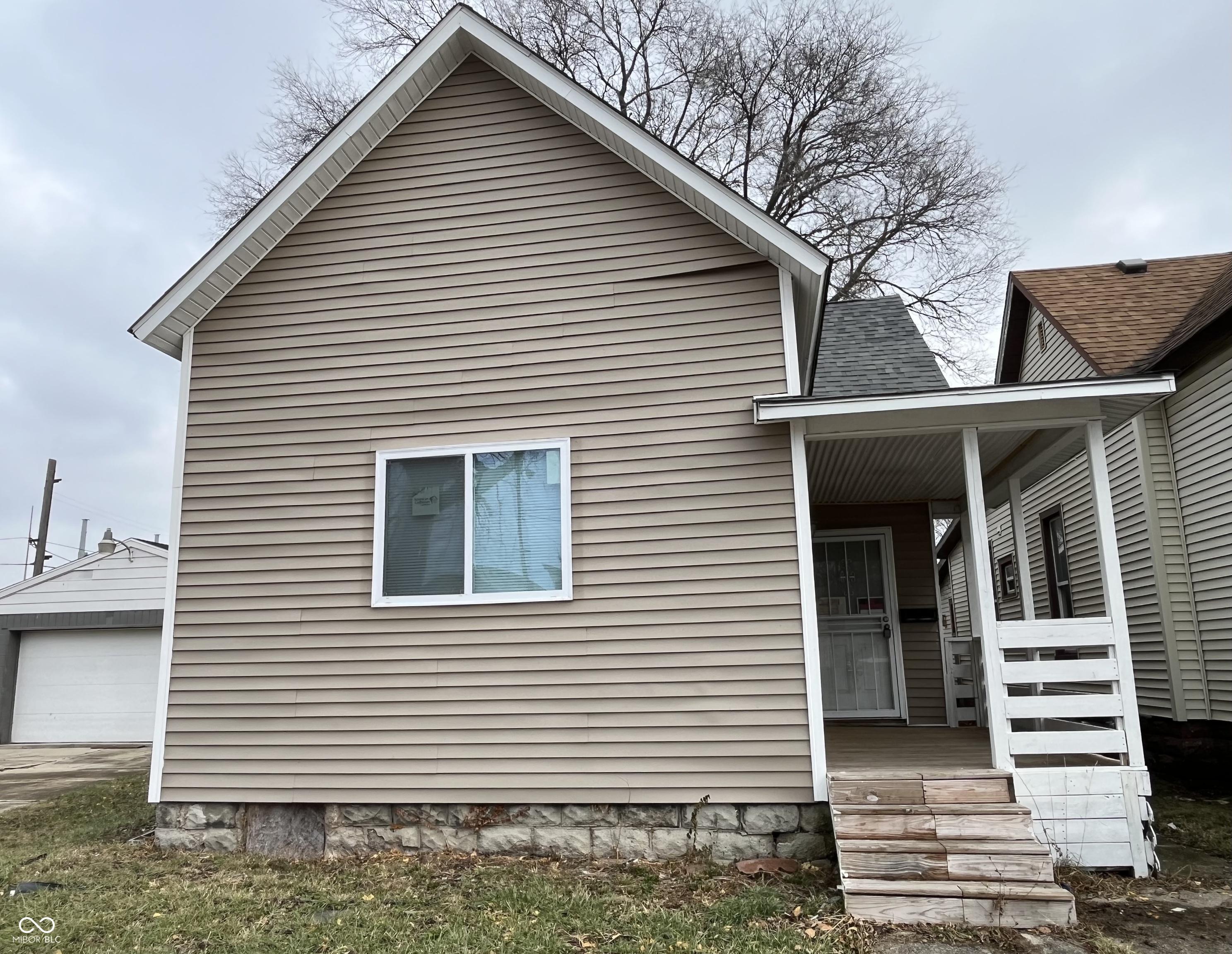 Photo one of 416 N Mulberry St Muncie IN 47305 | MLS 22015252