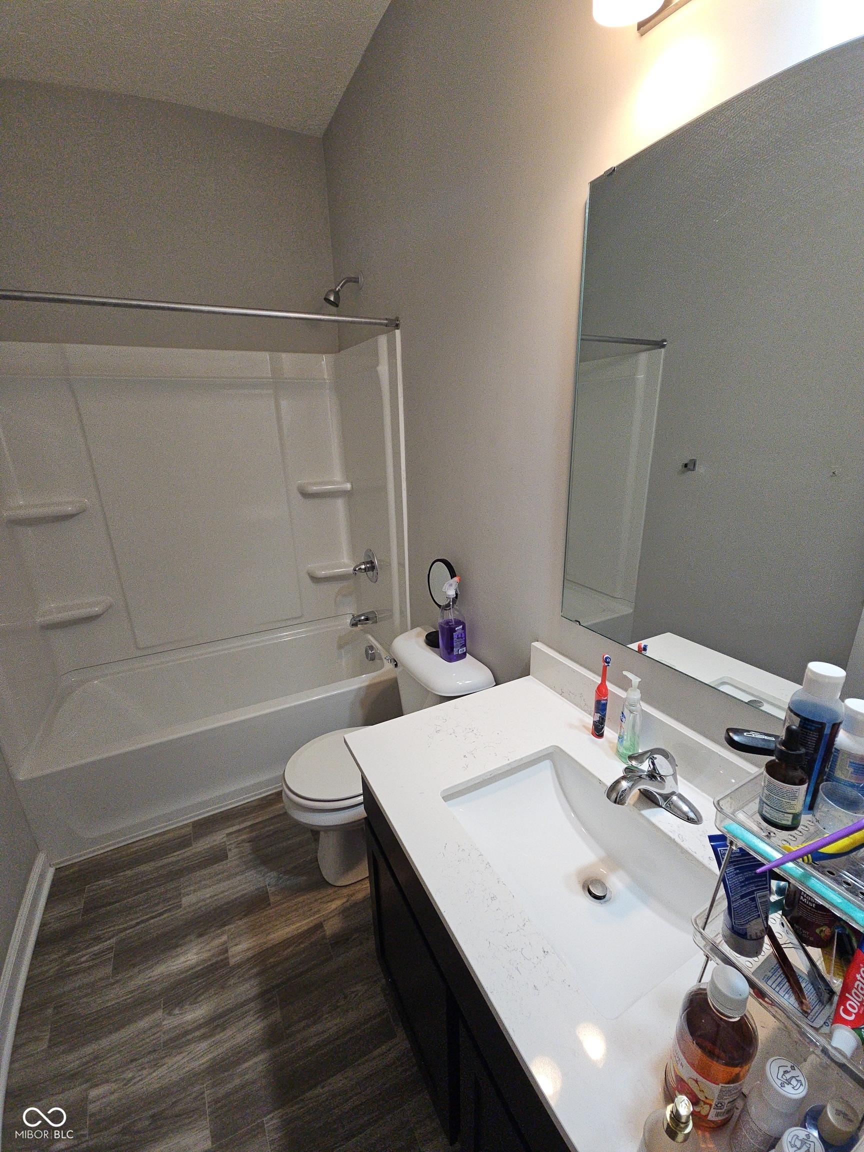 Photo #33