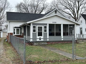 Photo one of 2251 Mckinley Ave Columbus IN 47201 | MLS 21910164