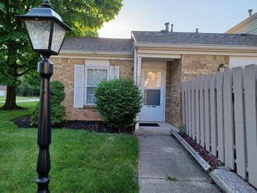 Photo one of 8266 Sobax Dr Indianapolis IN 46268 | MLS 21921911