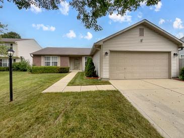 Photo one of 11314 Shady Hollow Ln Indianapolis IN 46229 | MLS 21942636
