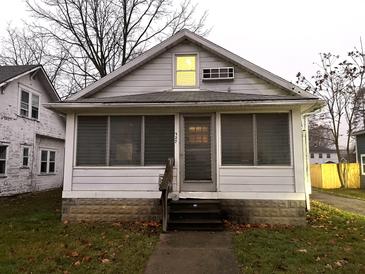 Photo one of 327 S Talley Ave Muncie IN 47303 | MLS 21956821