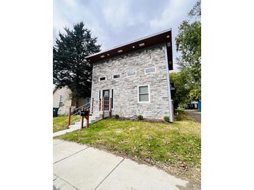 Photo one of 1132 Winfield Ave Indianapolis IN 46222 | MLS 21959138