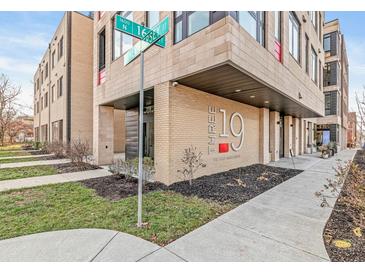 Photo one of 319 E 16Th St # 305 Indianapolis IN 46202 | MLS 21959668