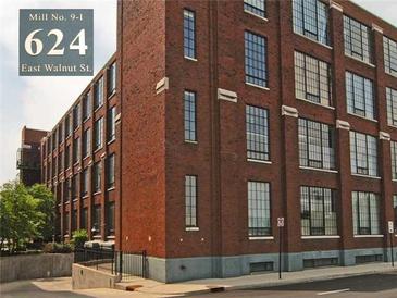 Photo one of 624 E Walnut St # 32 Indianapolis IN 46204 | MLS 21960992