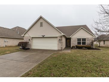 Photo one of 1540 Stonewall Dr Greenfield IN 46140 | MLS 21961339