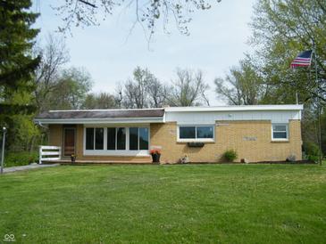 Photo one of 924 E School St Anderson IN 46012 | MLS 21962356