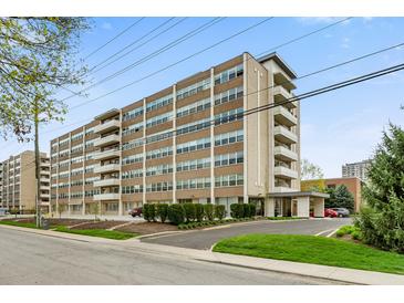 Photo one of 3965 N Meridian St # Apt 2G Indianapolis IN 46208 | MLS 21964793