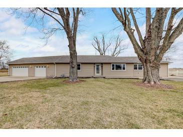 Photo one of 562 N Knightstown Rd Shelbyville IN 46176 | MLS 21965418