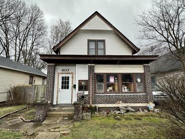 Photo one of 907 Woodlawn Ave Indianapolis IN 46203 | MLS 21967032
