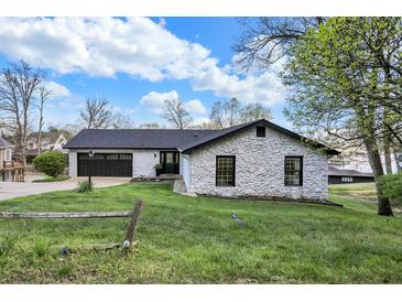 Photo one of 10411 W Grandview Dr Columbus IN 47201 | MLS 21969109