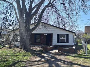 Photo one of 1215 Knox St Indianapolis IN 46227 | MLS 21971144