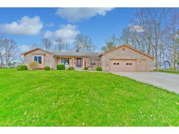 Photo one of 21 Pine Ct Mooresville IN 46158 | MLS 21971282